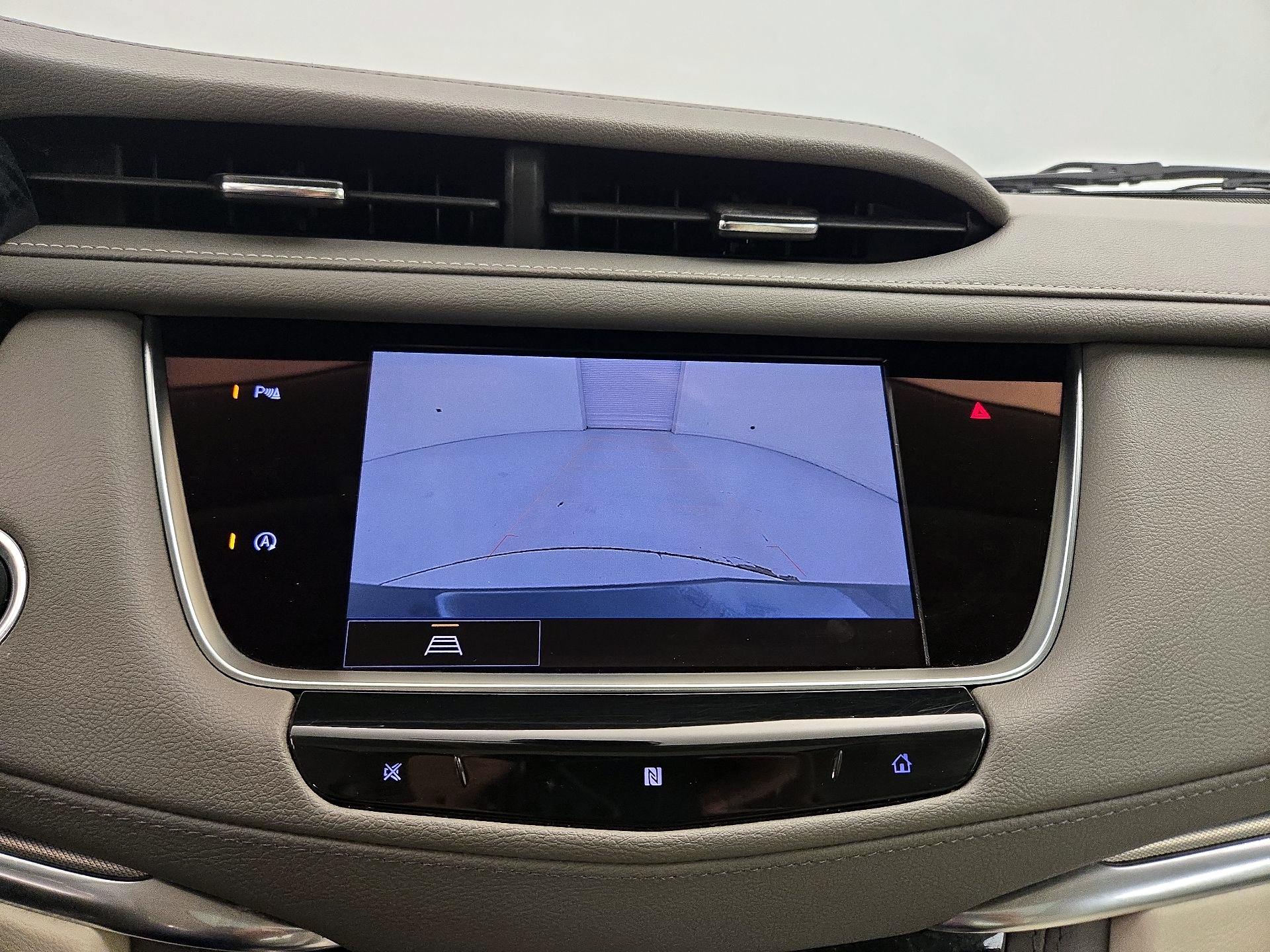 Thumbnail: 2021 Cadillac XT5 - 15