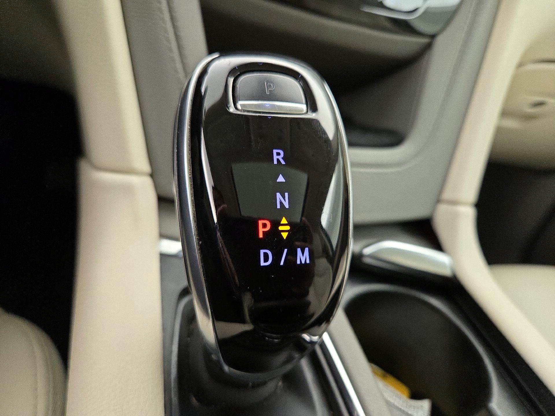 Thumbnail: 2021 Cadillac XT5 - 18