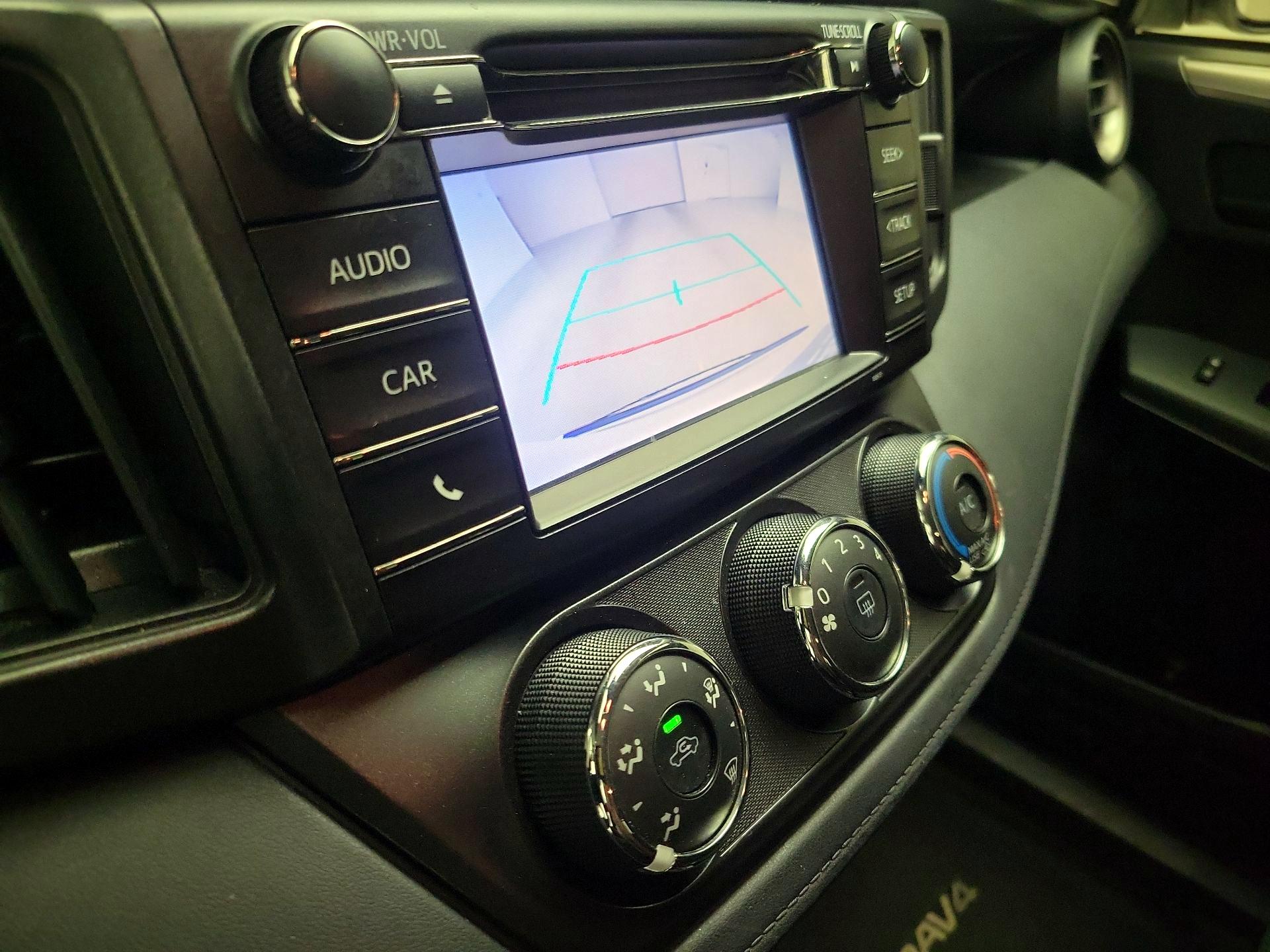 Thumbnail: 2018 Toyota RAV4 - 14