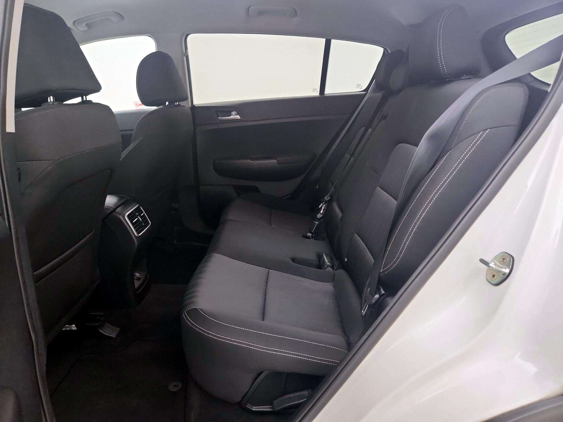 Thumbnail: 2020 Kia Sportage - 19