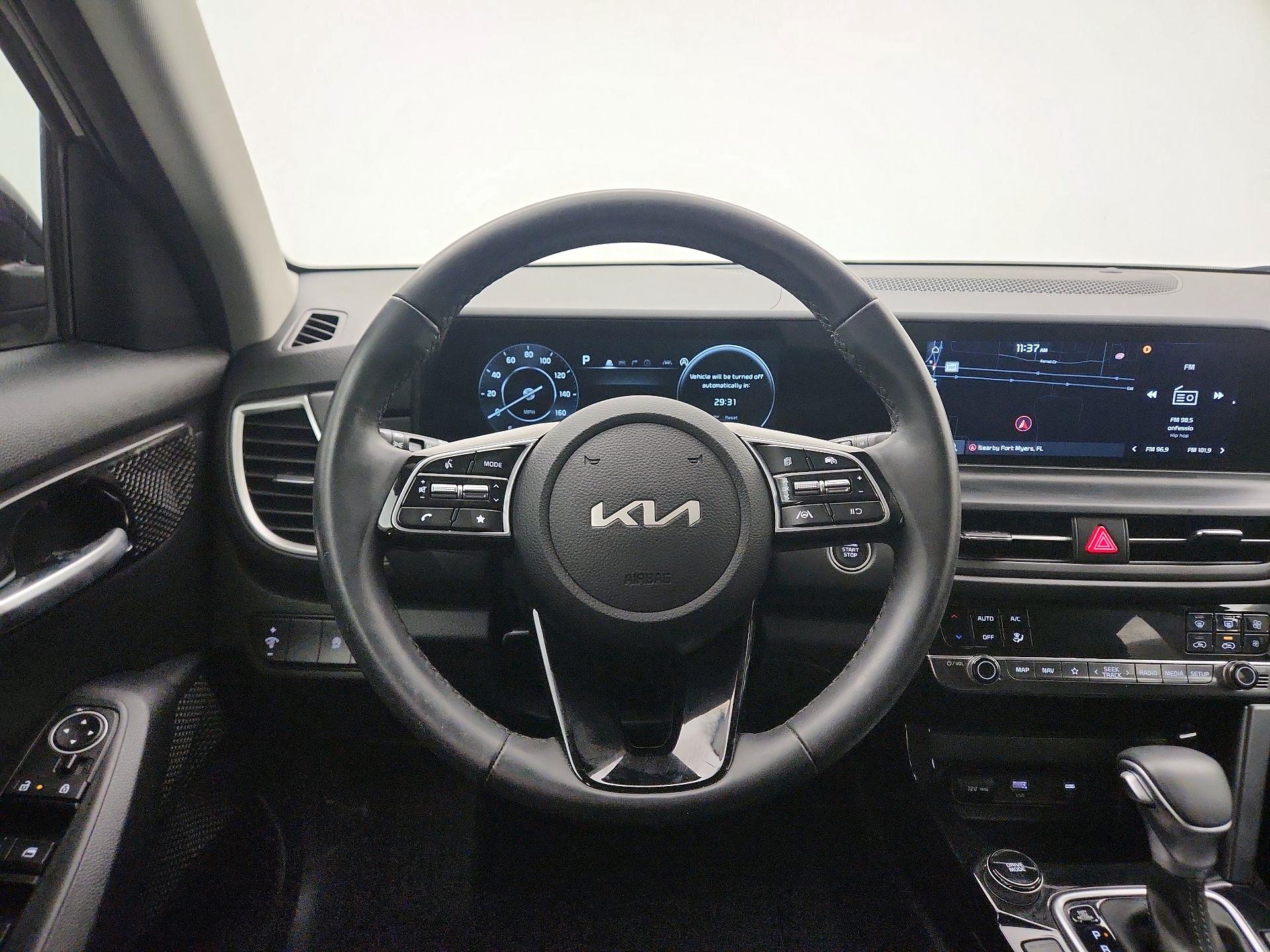 Thumbnail: 2024 Kia Seltos - 10