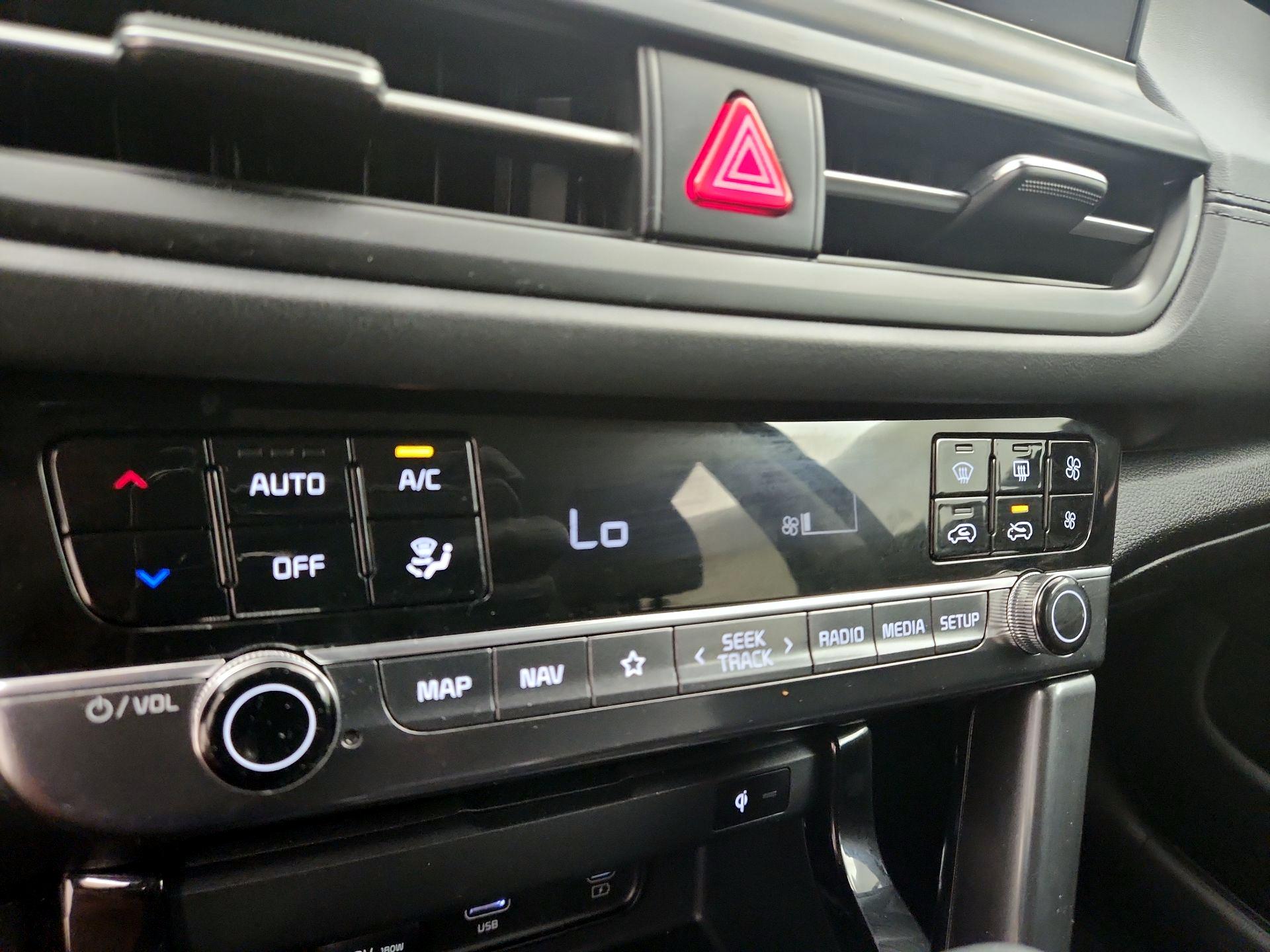 Thumbnail: 2024 Kia Seltos - 17