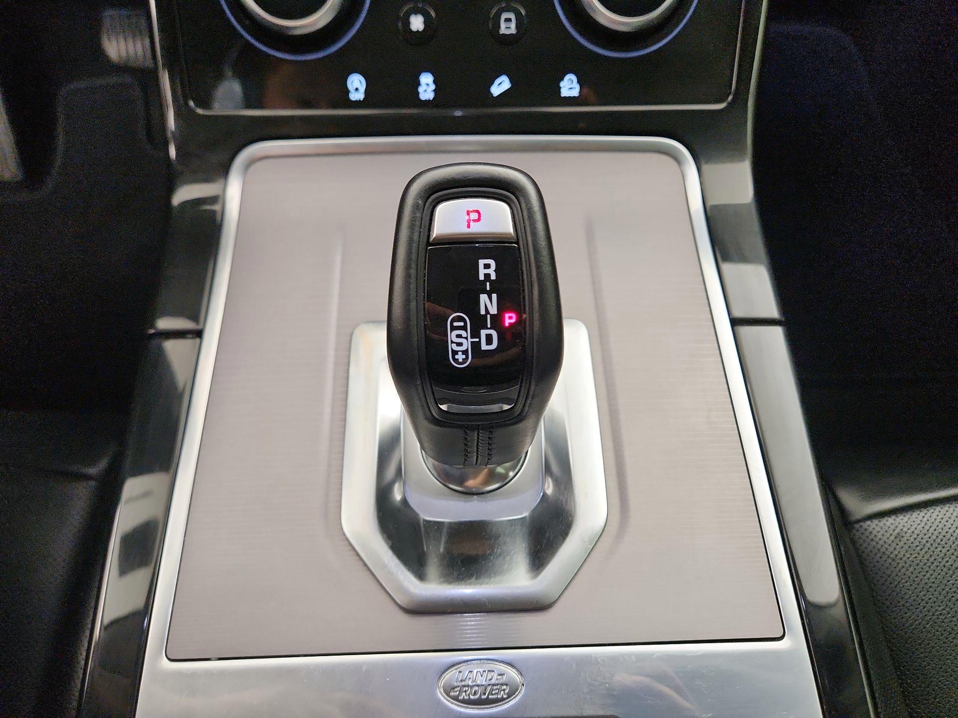 Thumbnail: 2020 Land Rover Range Rover Evoque - 18