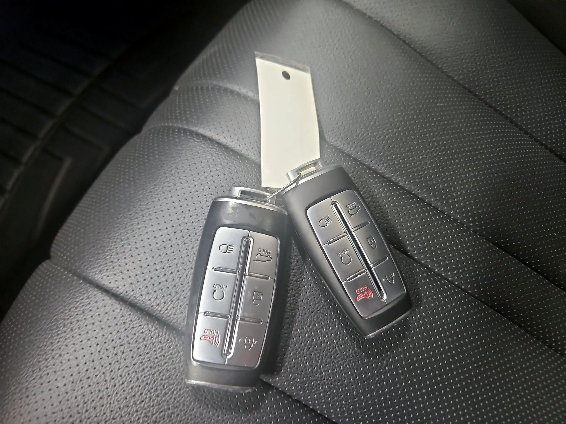 Thumbnail: 2021 Genesis GV80 - 20