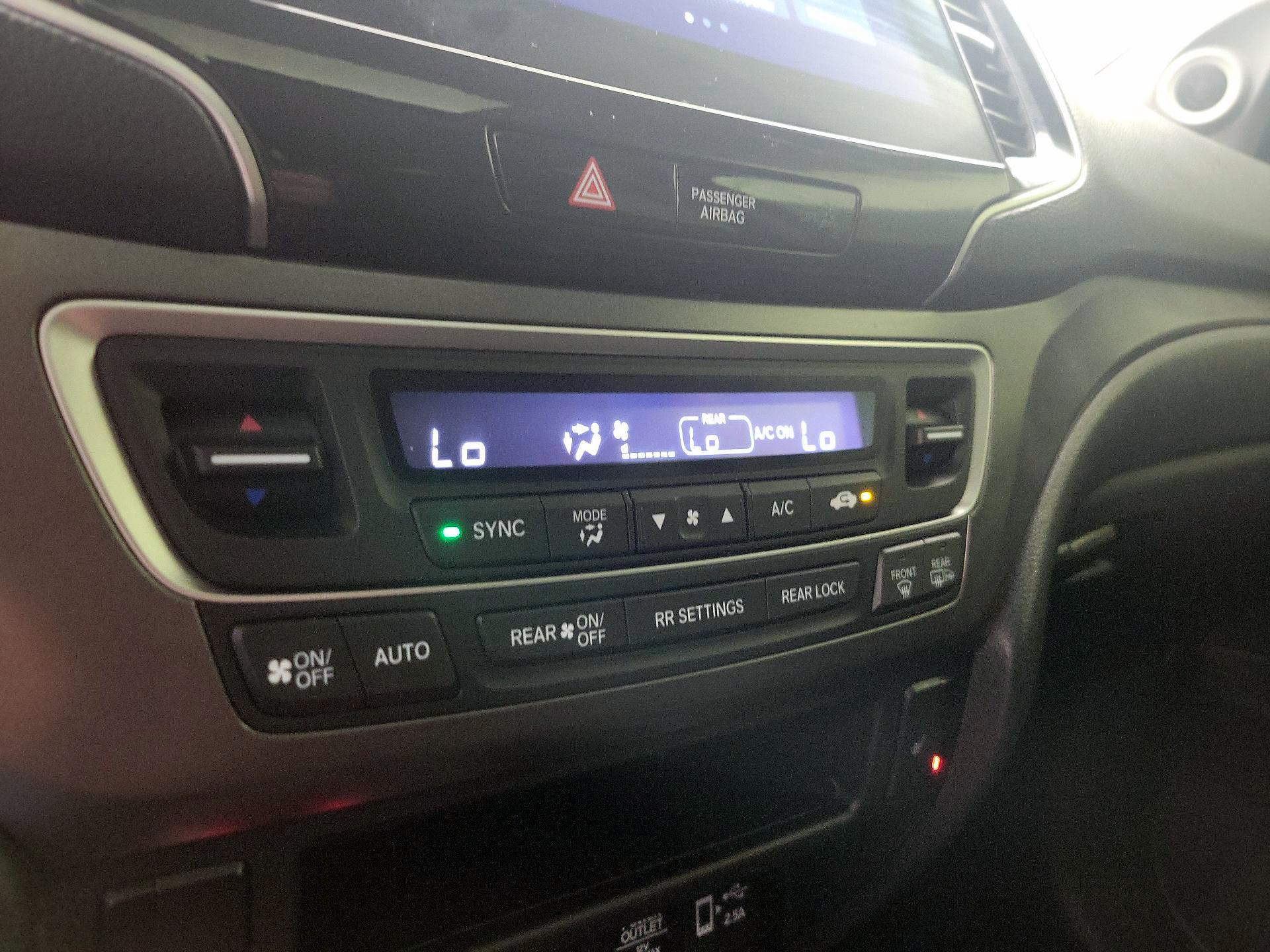 Thumbnail: 2021 Honda Pilot - 16