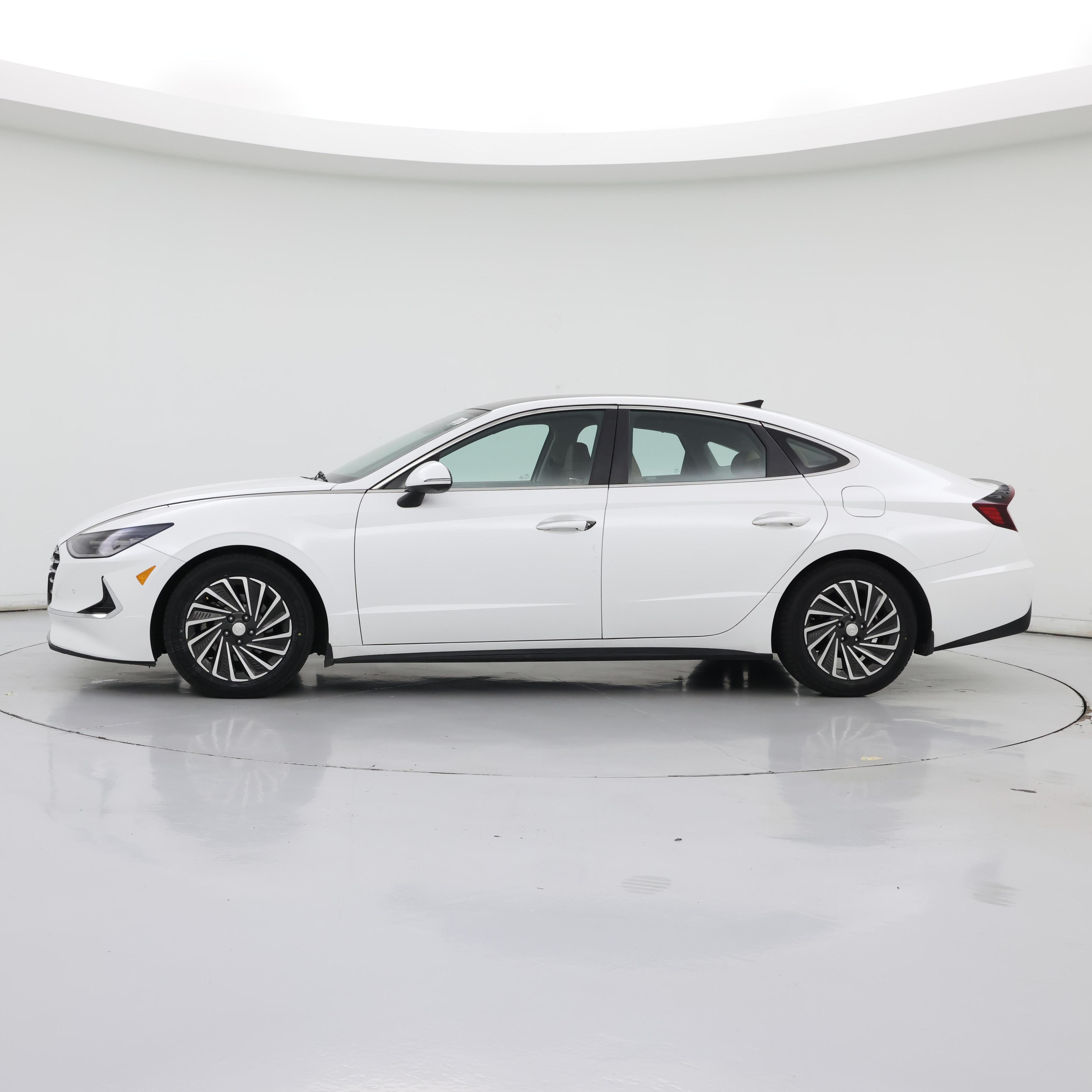 Thumbnail: 2021 Hyundai Sonata - 3