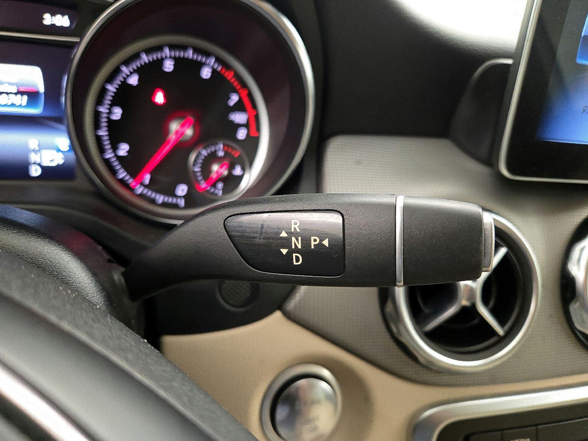 Thumbnail: 2019 Mercedes-Benz GLA - 17