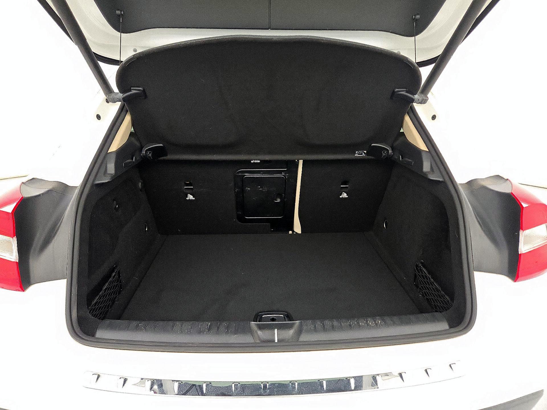 Thumbnail: 2019 Mercedes-Benz GLA - 20