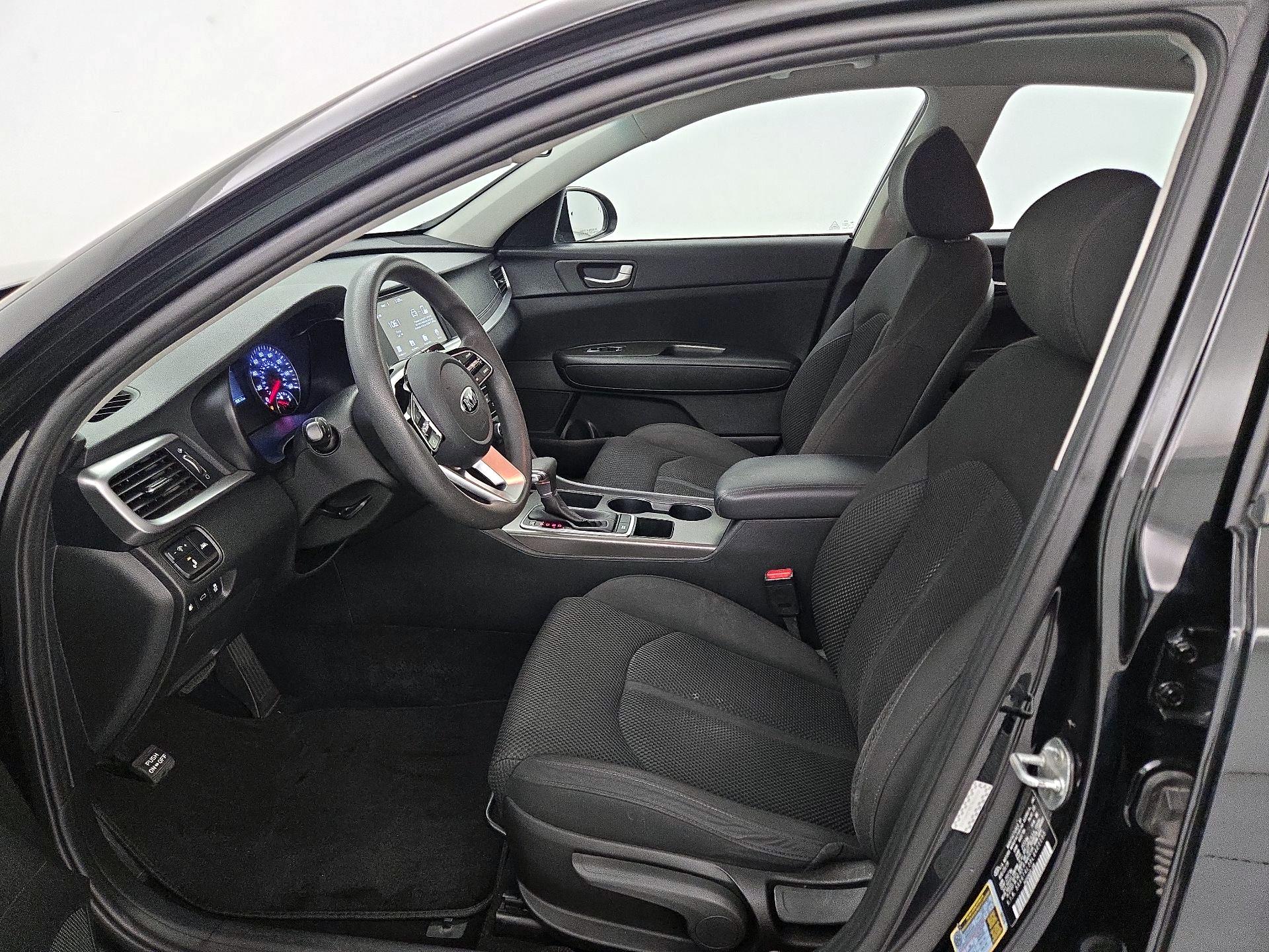 Thumbnail: 2020 Kia Optima - 11