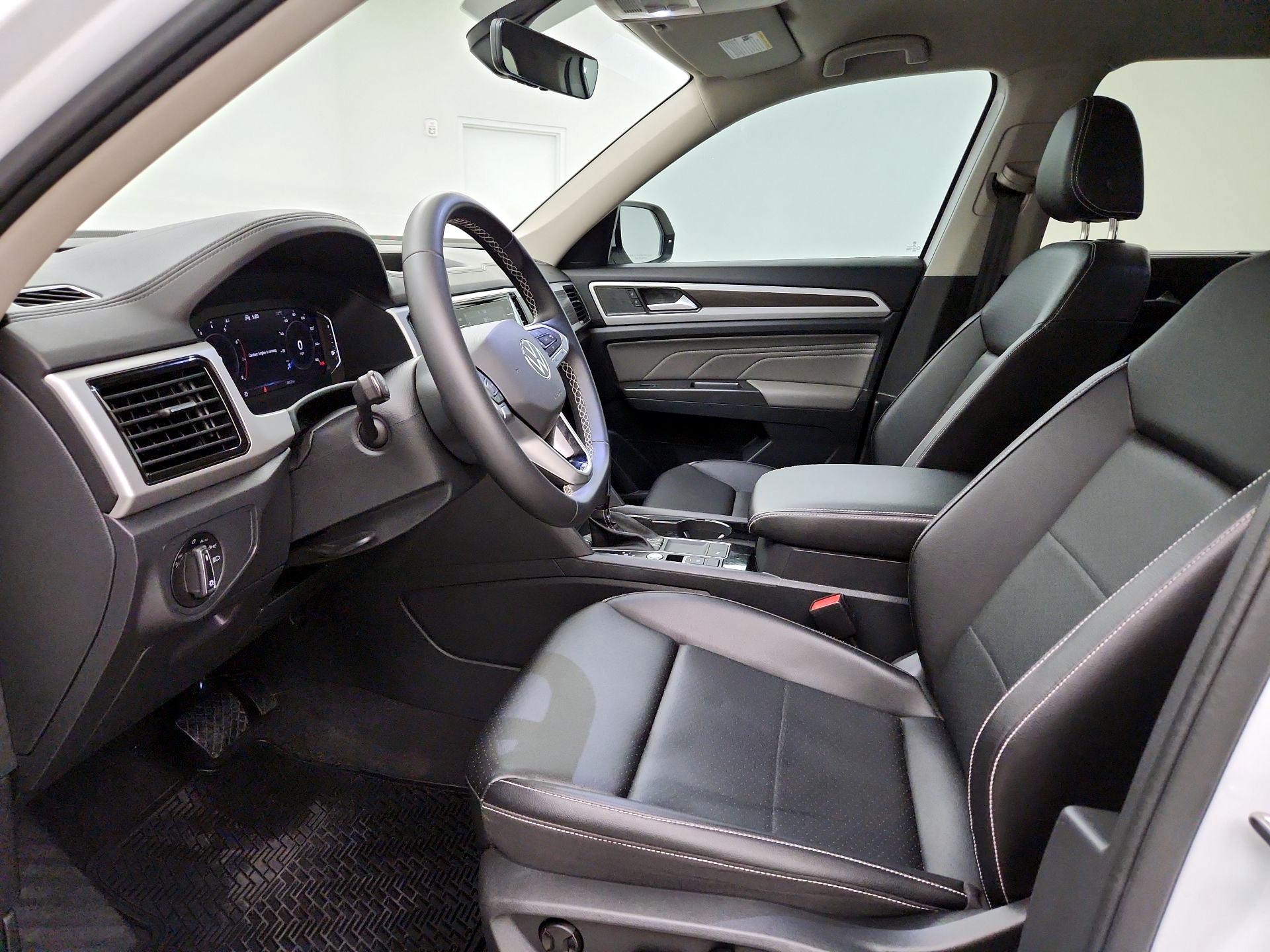 Thumbnail: 2022 Volkswagen Atlas - 11