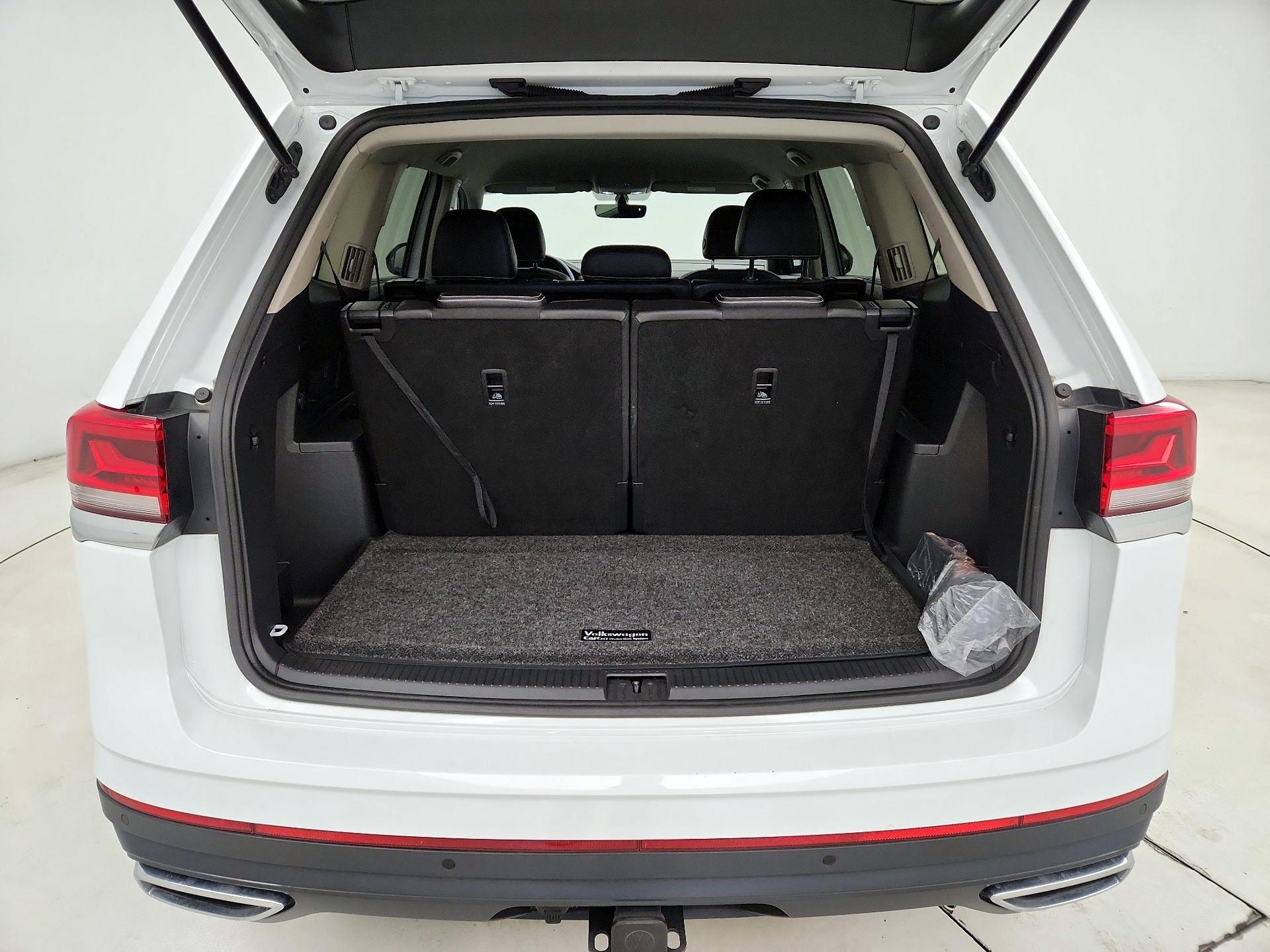 Thumbnail: 2022 Volkswagen Atlas - 16