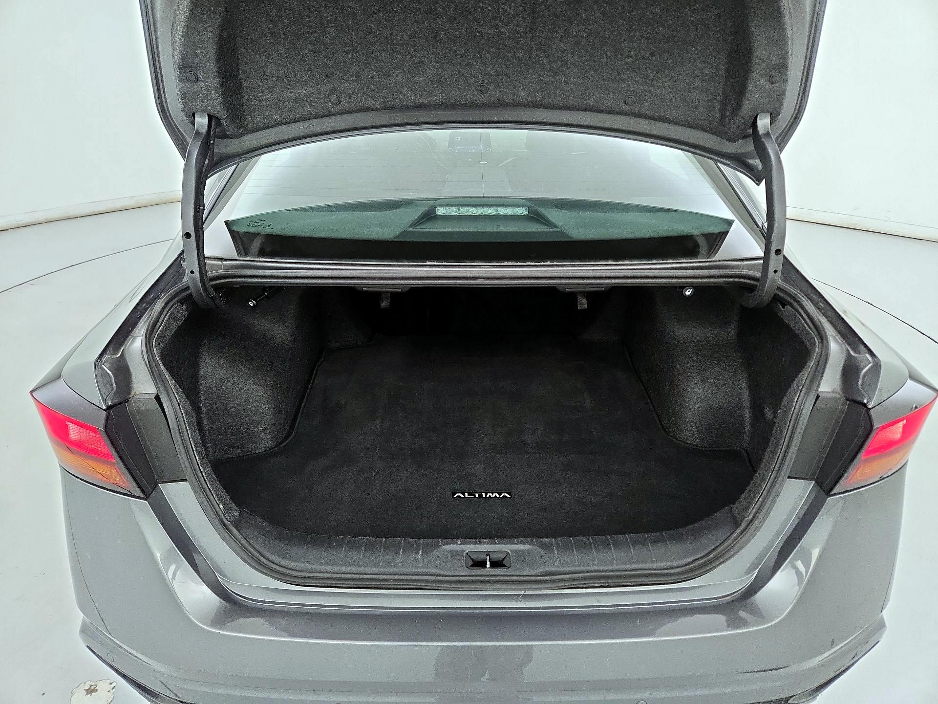 Thumbnail: 2024 Nissan Altima - 19