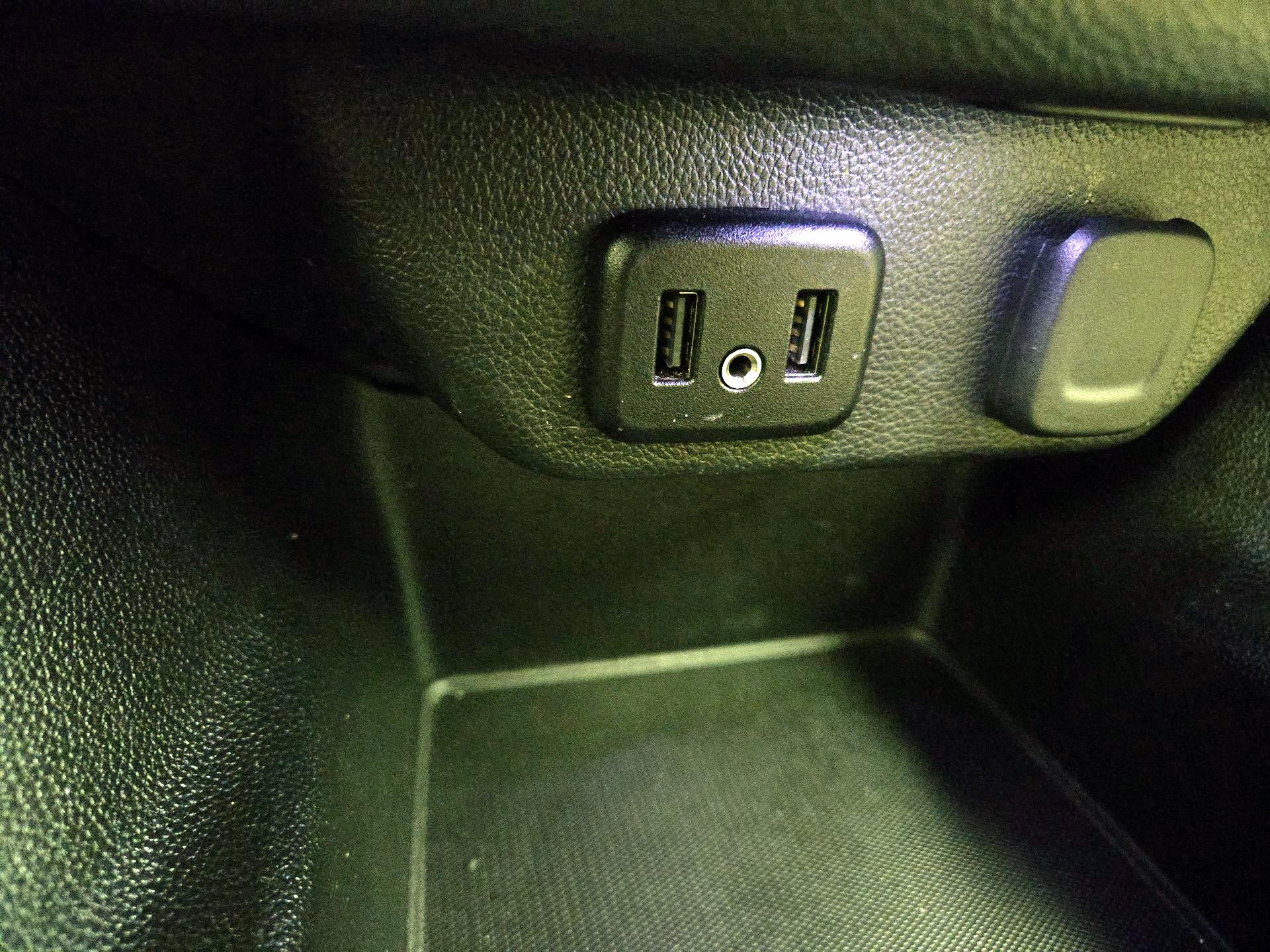 Thumbnail: 2022 Chevrolet Traverse - 18