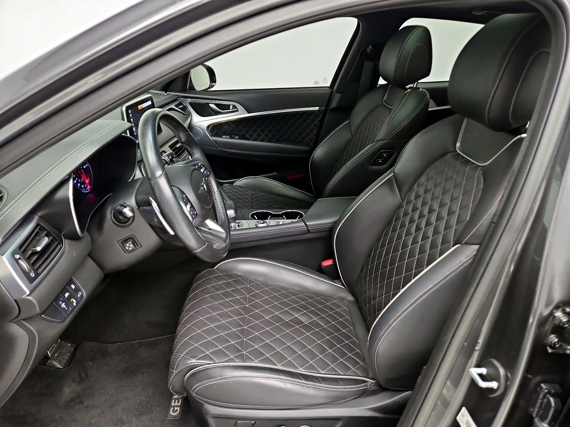 Thumbnail: 2019 Genesis G70 - 11