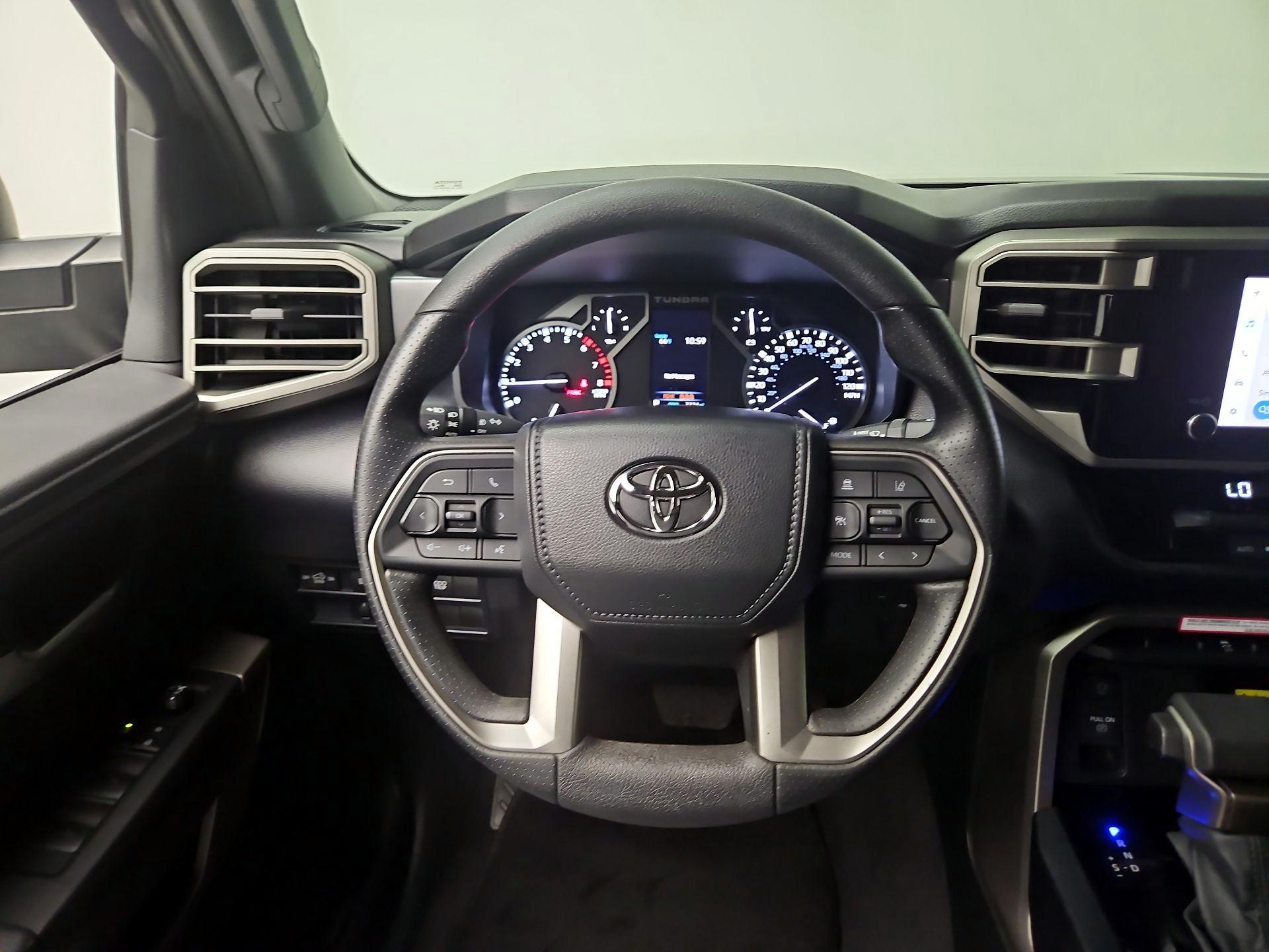 Thumbnail: 2025 Toyota Tundra - 10