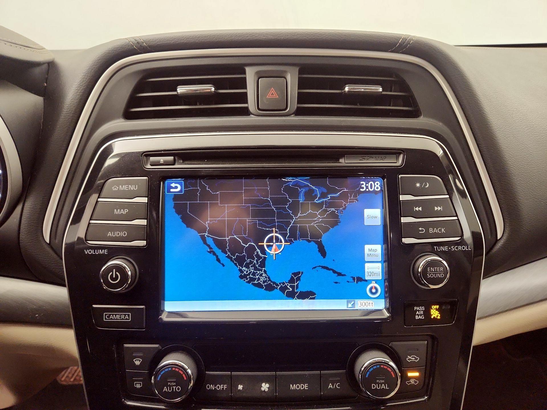 Thumbnail: 2017 Nissan Maxima - 13