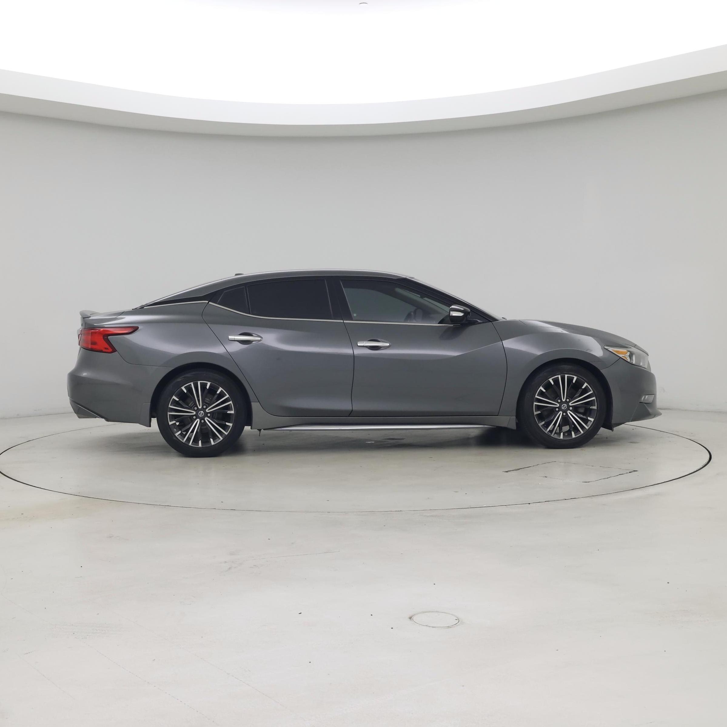 Thumbnail: 2017 Nissan Maxima - 7