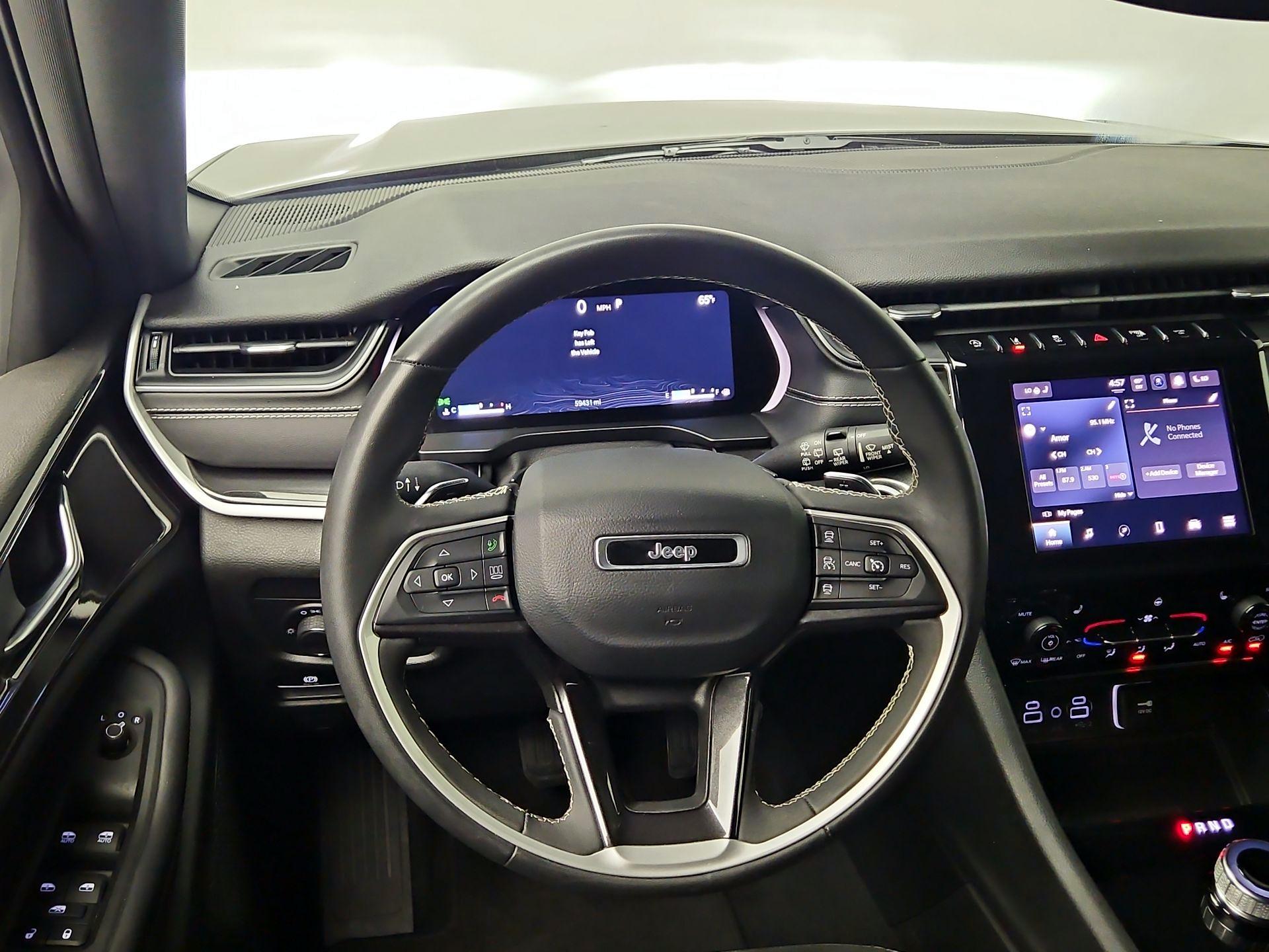 Thumbnail: 2023 Jeep Grand Cherokee - 10