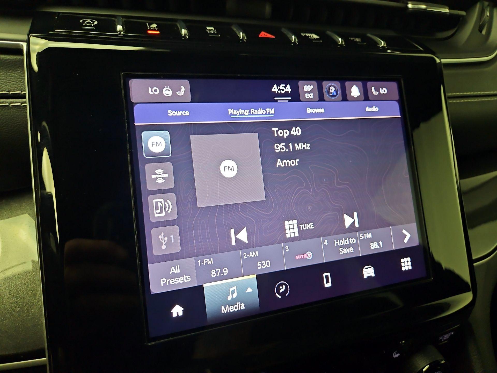 Thumbnail: 2023 Jeep Grand Cherokee - 15