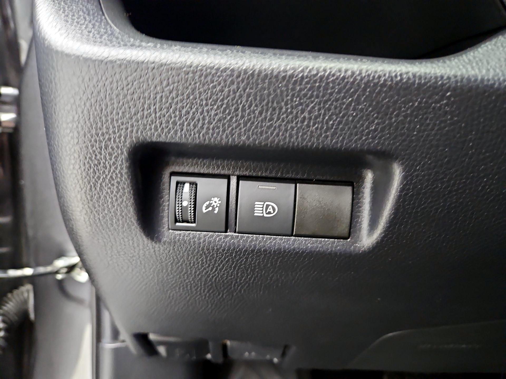 Thumbnail: 2020 Toyota RAV4 - 13