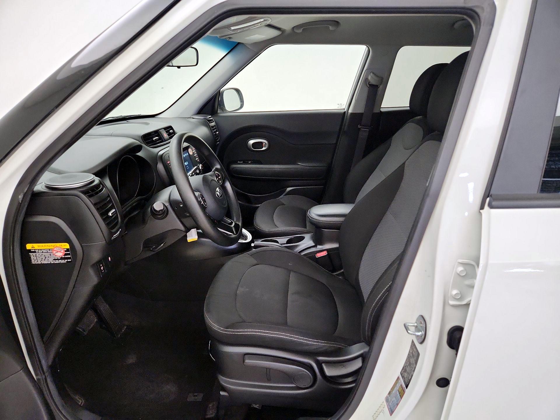 Thumbnail: 2018 Kia Soul - 11