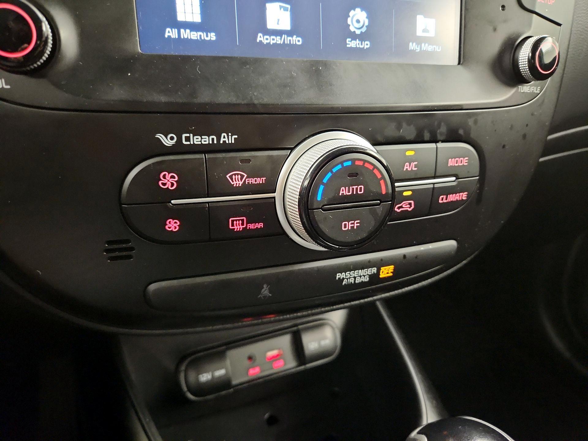 Thumbnail: 2018 Kia Soul - 16