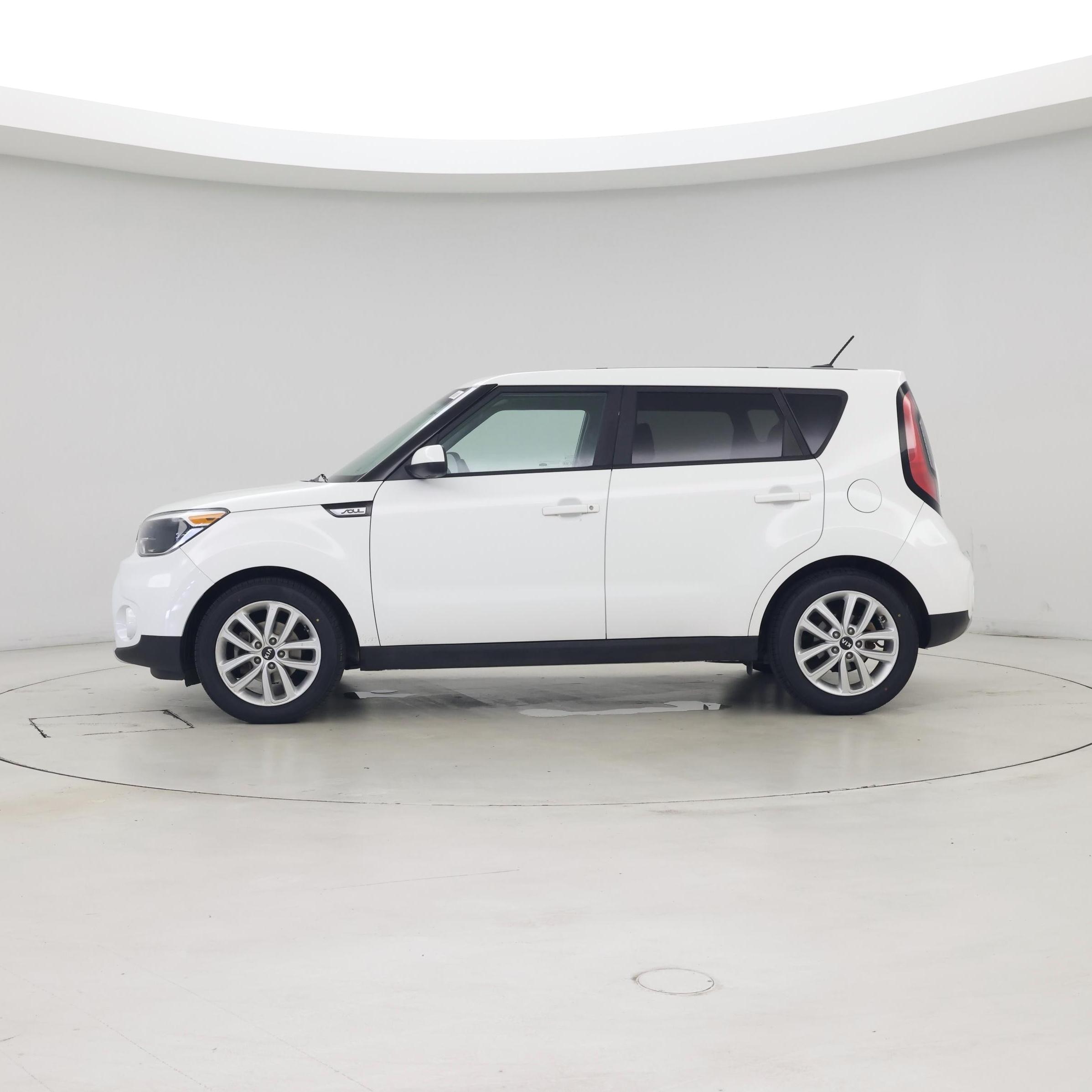 Thumbnail: 2018 Kia Soul - 3