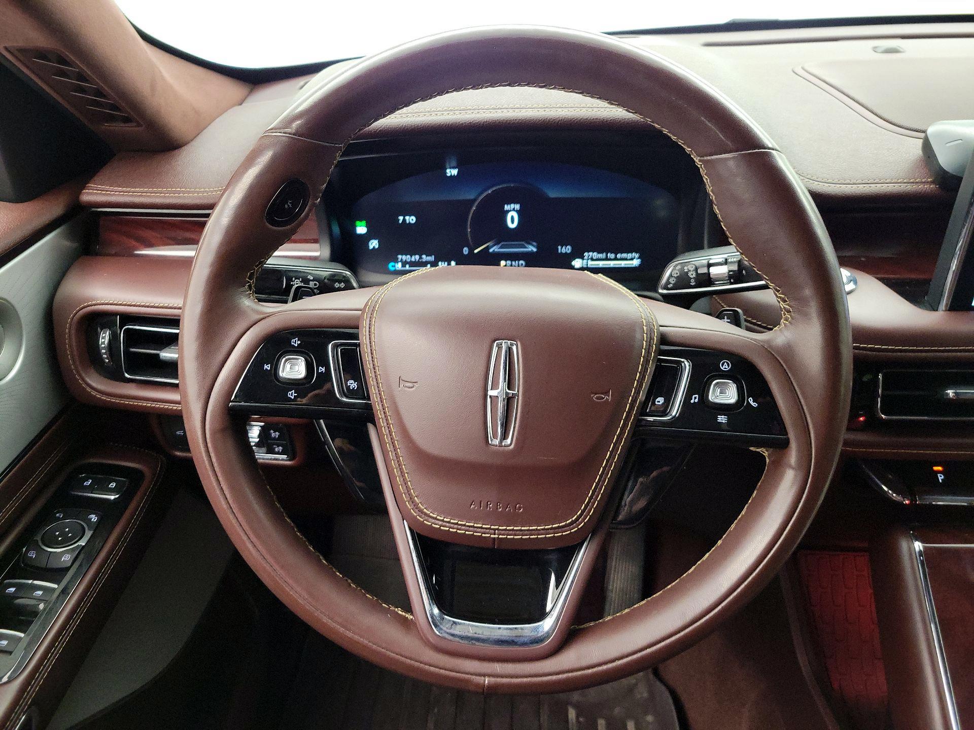 Thumbnail: 2023 Lincoln Aviator - 10