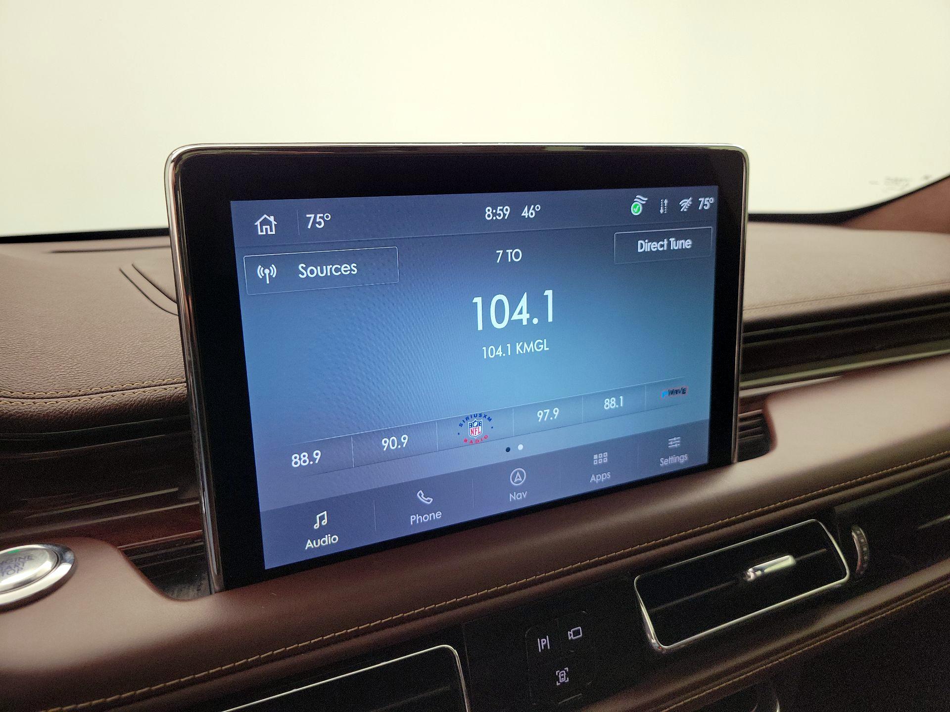 Thumbnail: 2023 Lincoln Aviator - 16