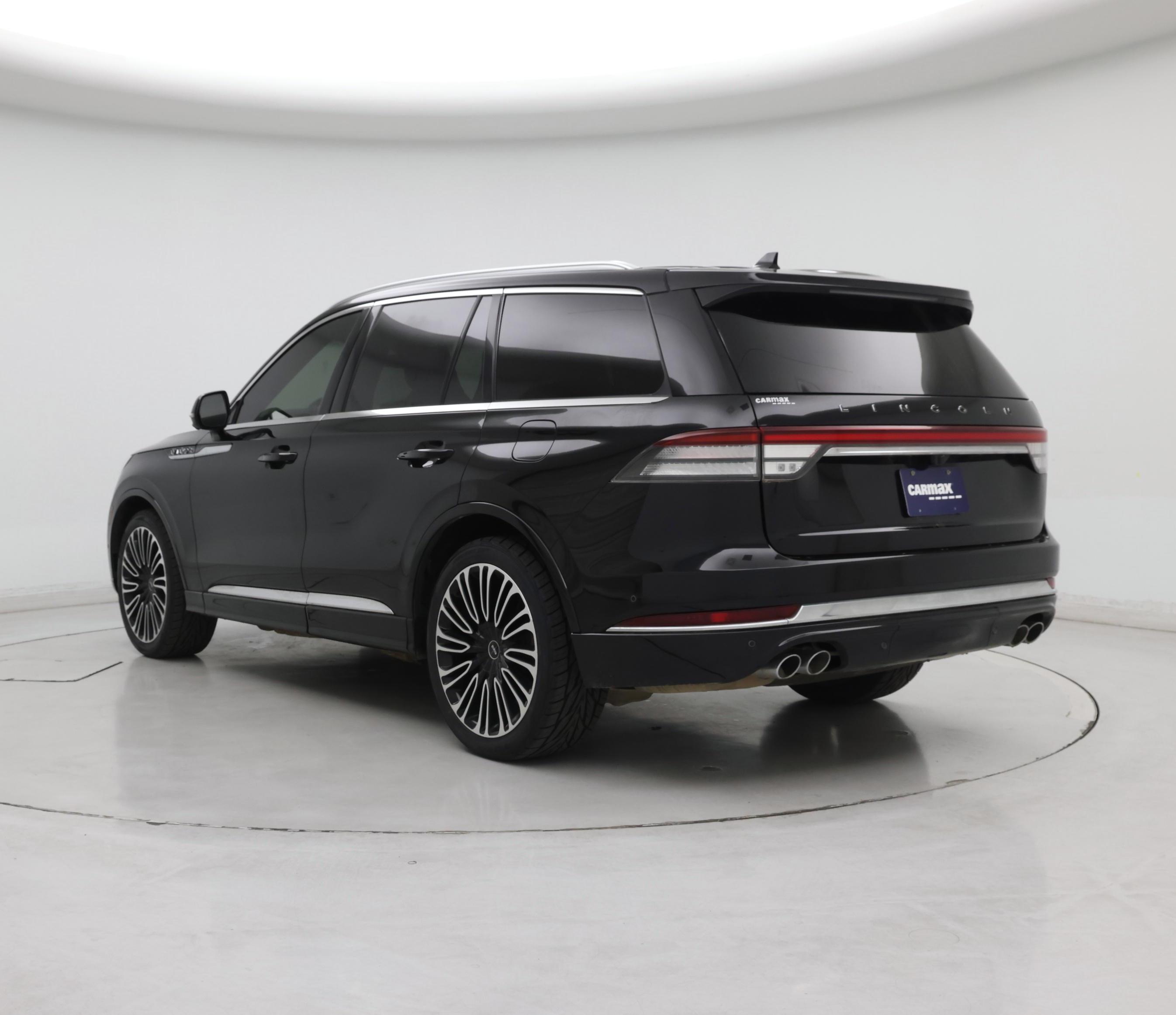 Thumbnail: 2023 Lincoln Aviator - 2