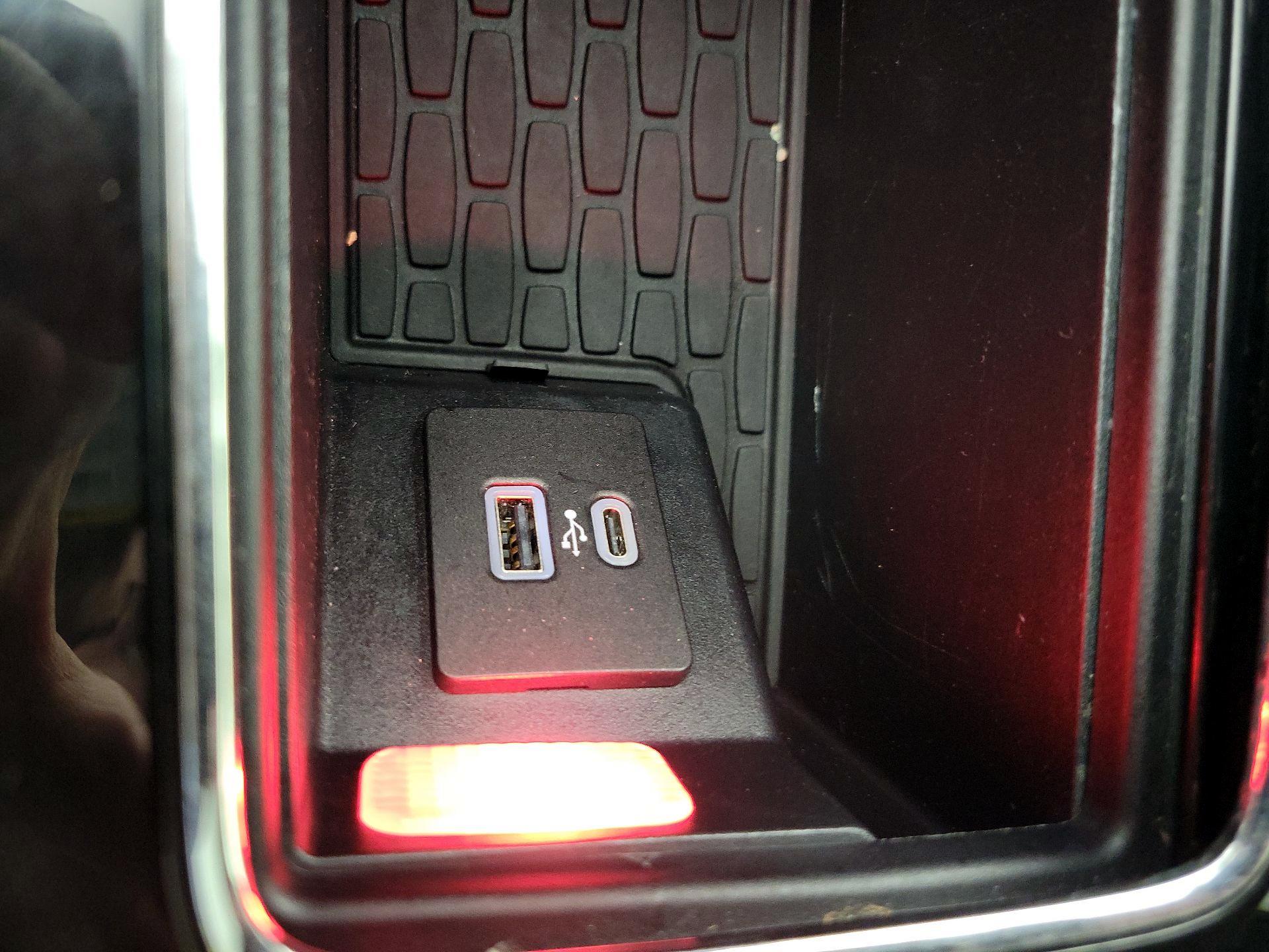 Thumbnail: 2023 Lincoln Aviator - 19