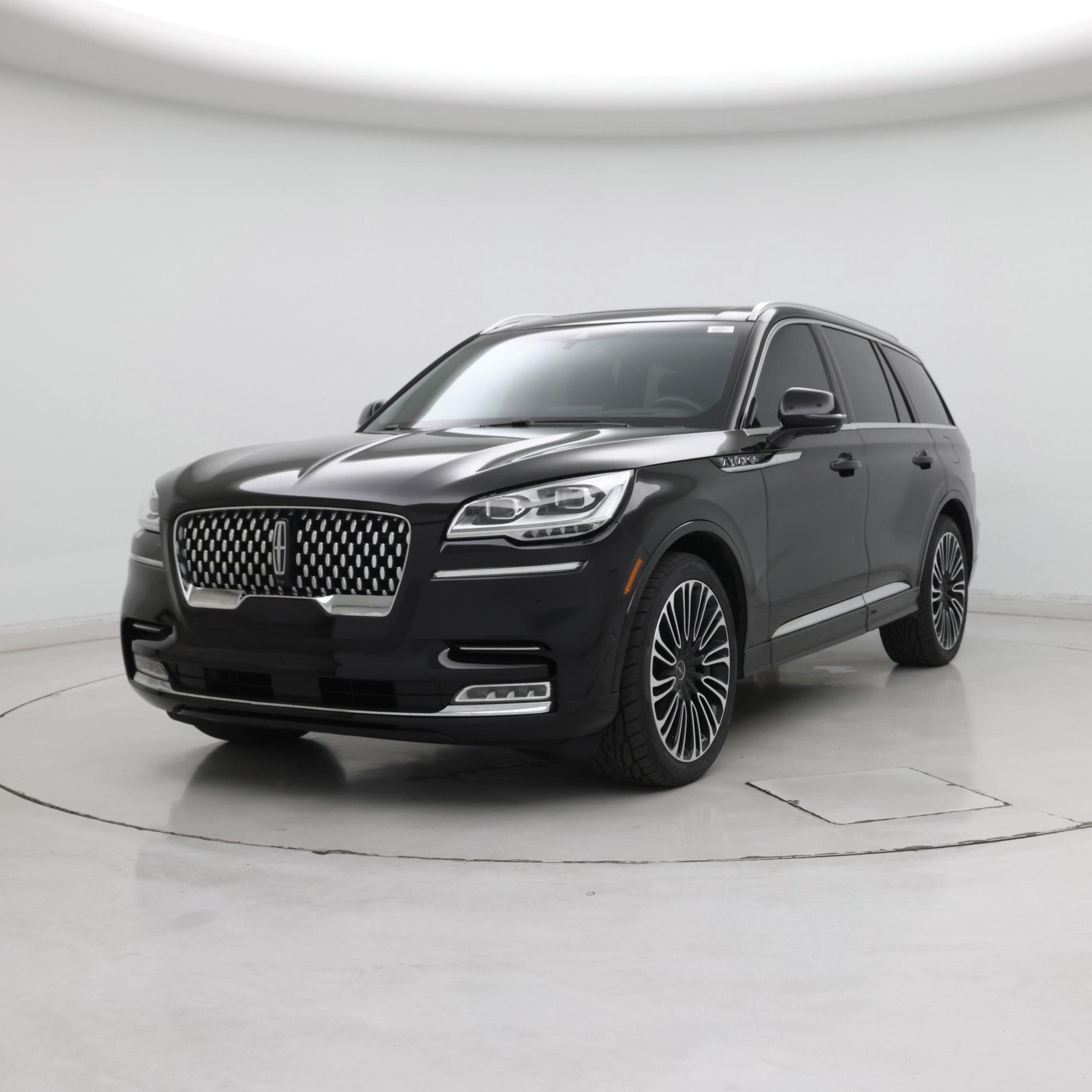 Thumbnail: 2023 Lincoln Aviator - 4
