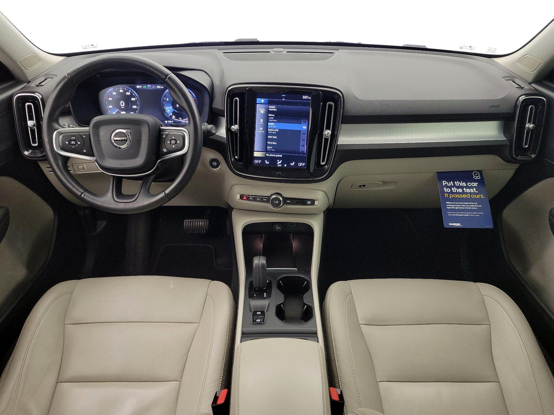 Thumbnail: 2019 Volvo XC40 - 9