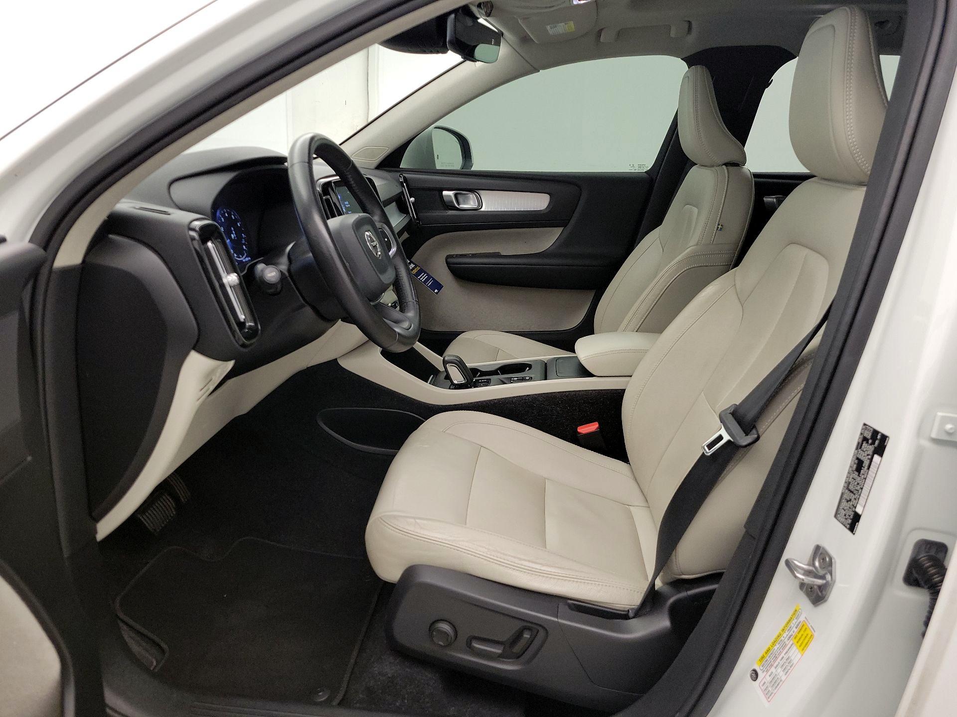 Thumbnail: 2019 Volvo XC40 - 11