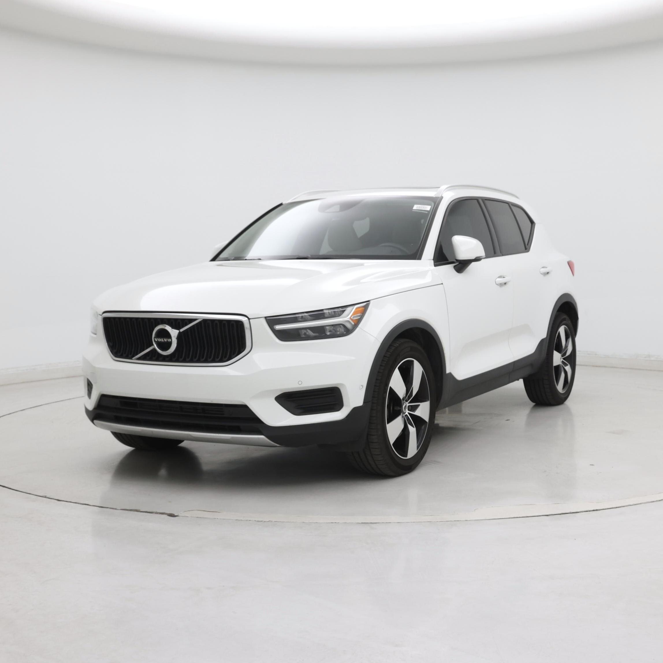Thumbnail: 2019 Volvo XC40 - 4
