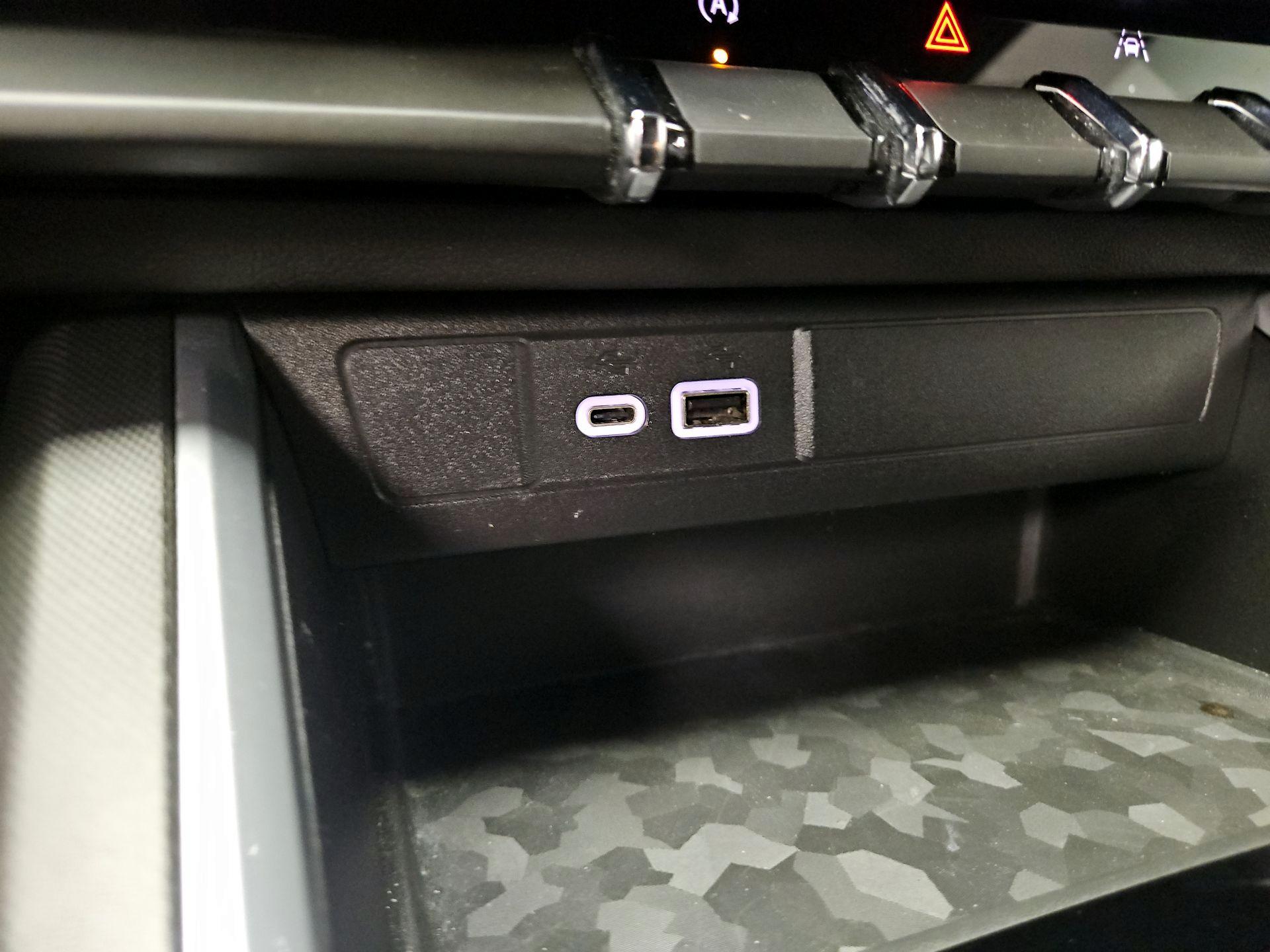 Thumbnail: 2024 Chevrolet Colorado - 17