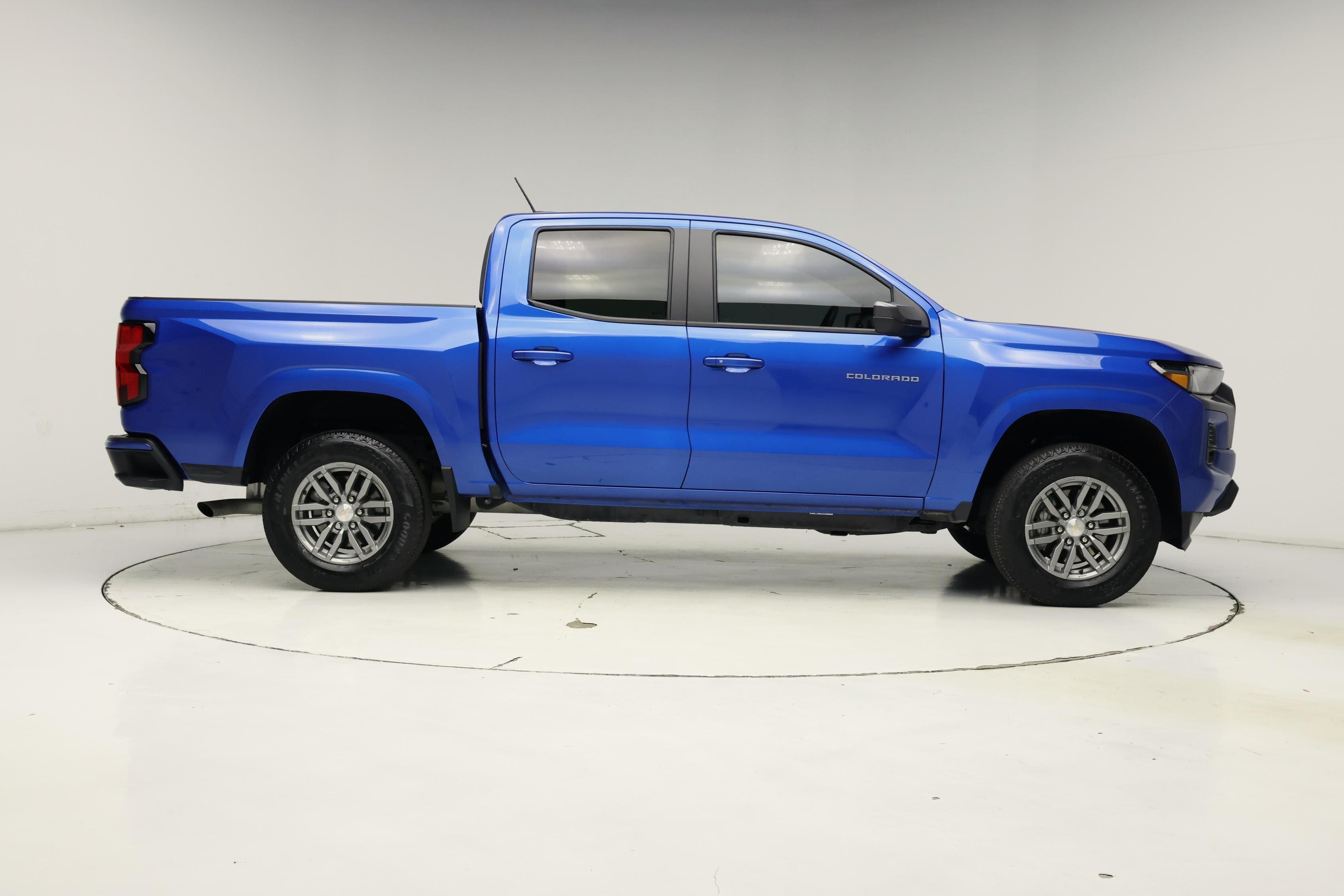 Thumbnail: 2024 Chevrolet Colorado - 7