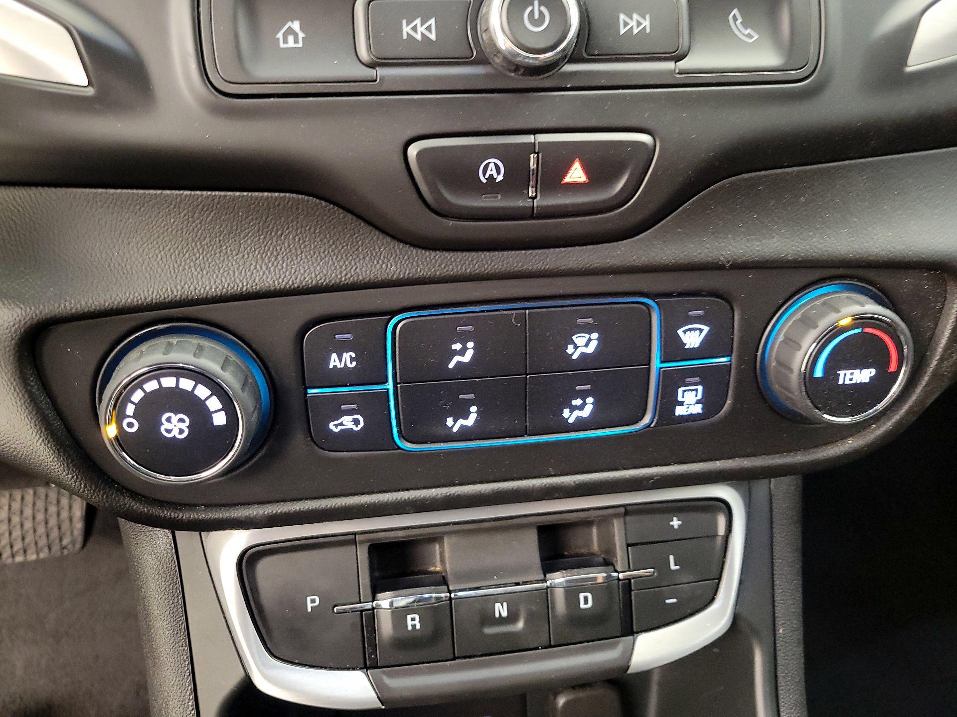 Thumbnail: 2022 GMC Terrain - 16