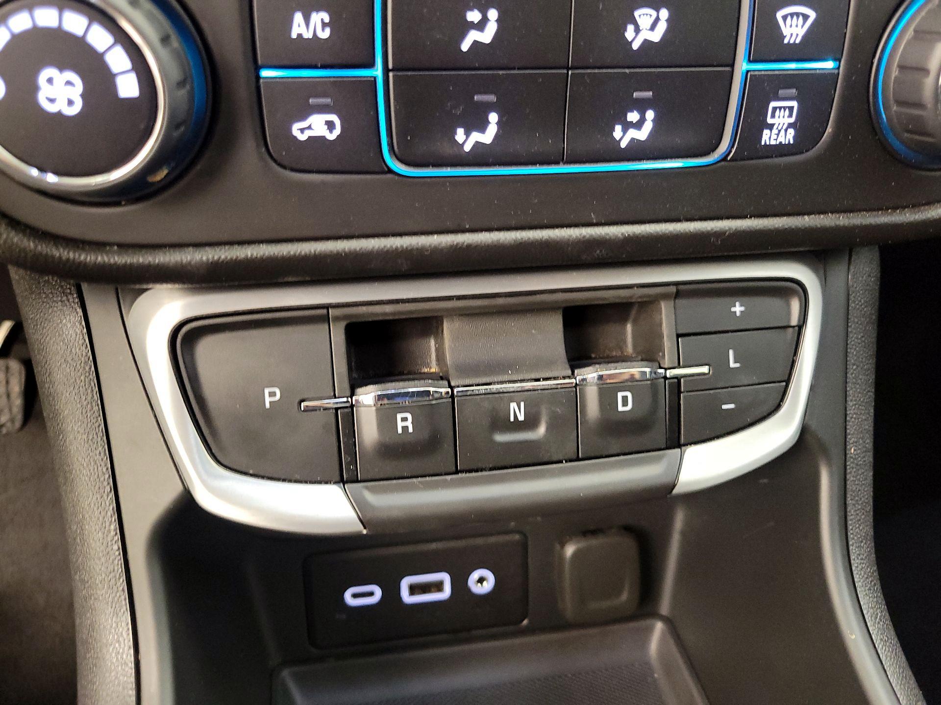 Thumbnail: 2022 GMC Terrain - 17