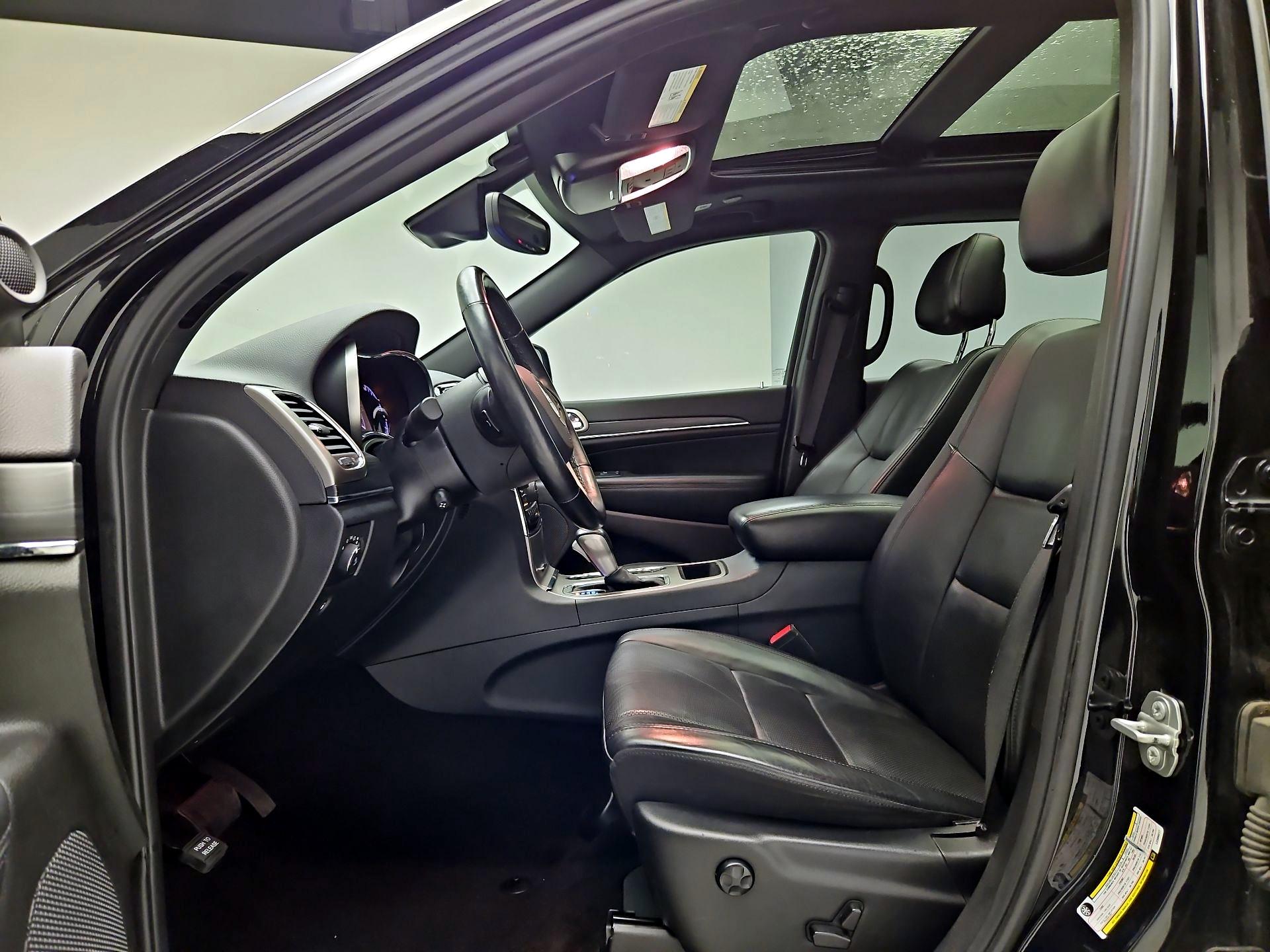 Thumbnail: 2020 Jeep Grand Cherokee - 9