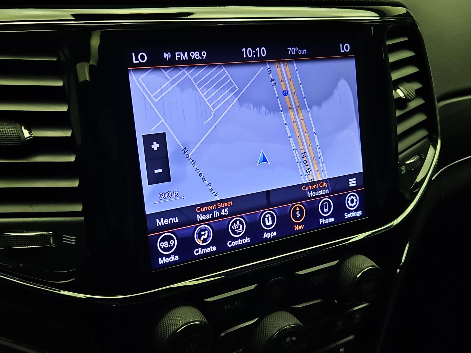 Thumbnail: 2020 Jeep Grand Cherokee - 12