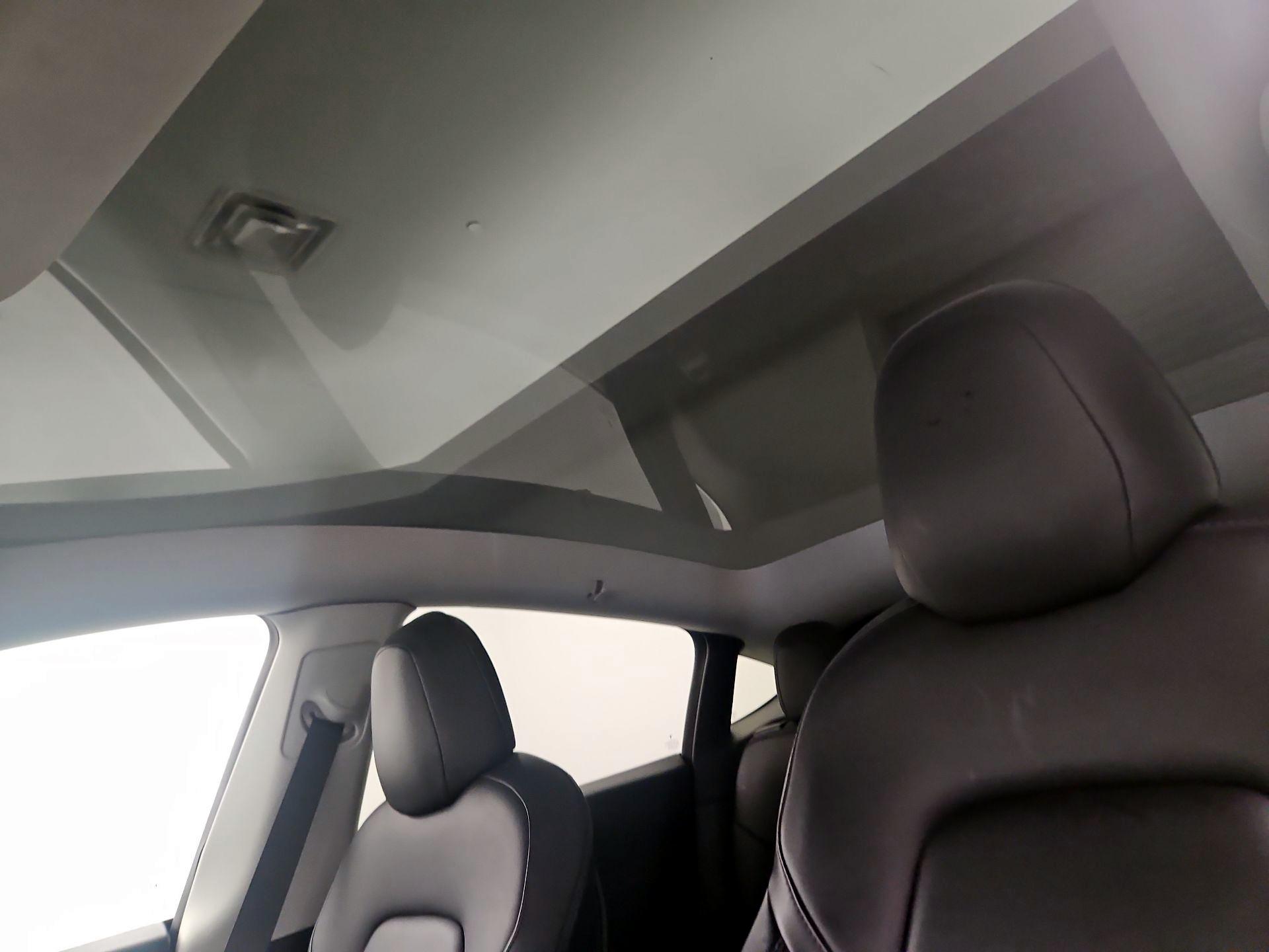 Thumbnail: 2021 Tesla Model Y - 17