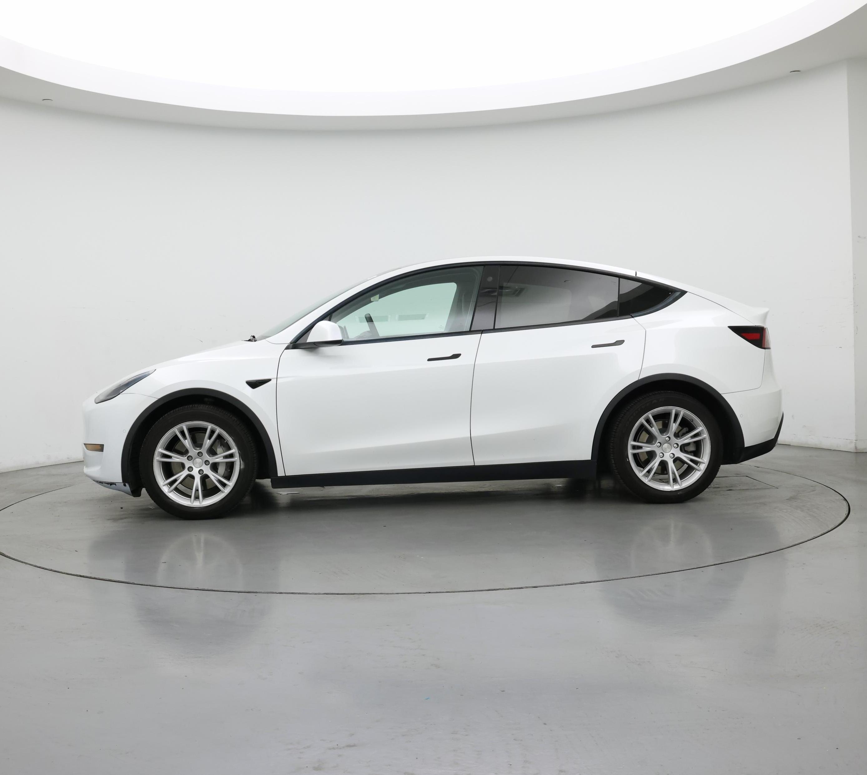 Thumbnail: 2021 Tesla Model Y - 3