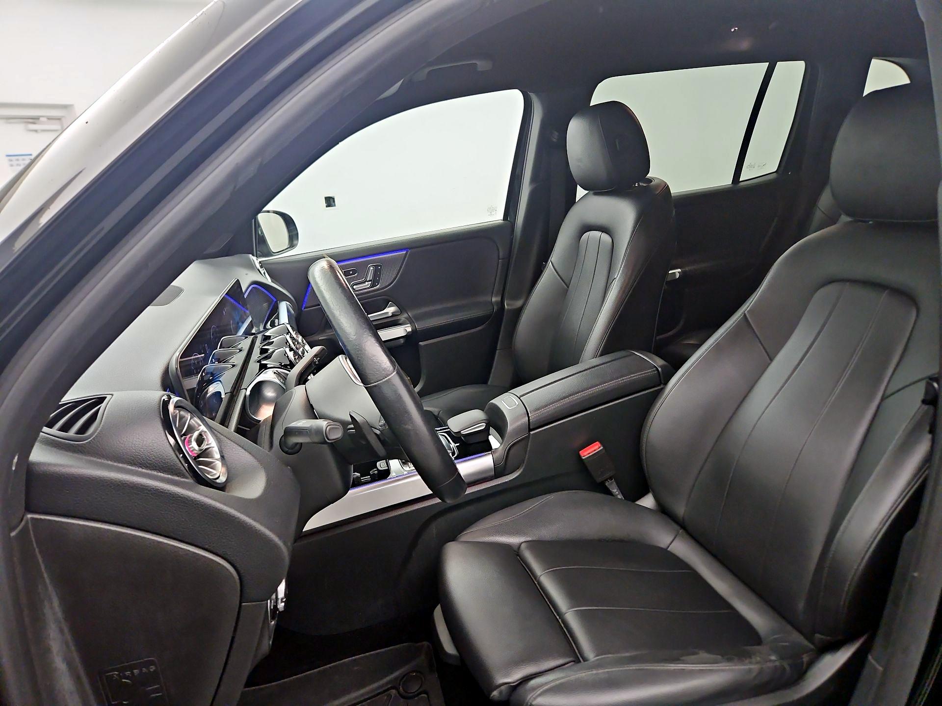 Thumbnail: 2020 Mercedes-Benz GLB - 11