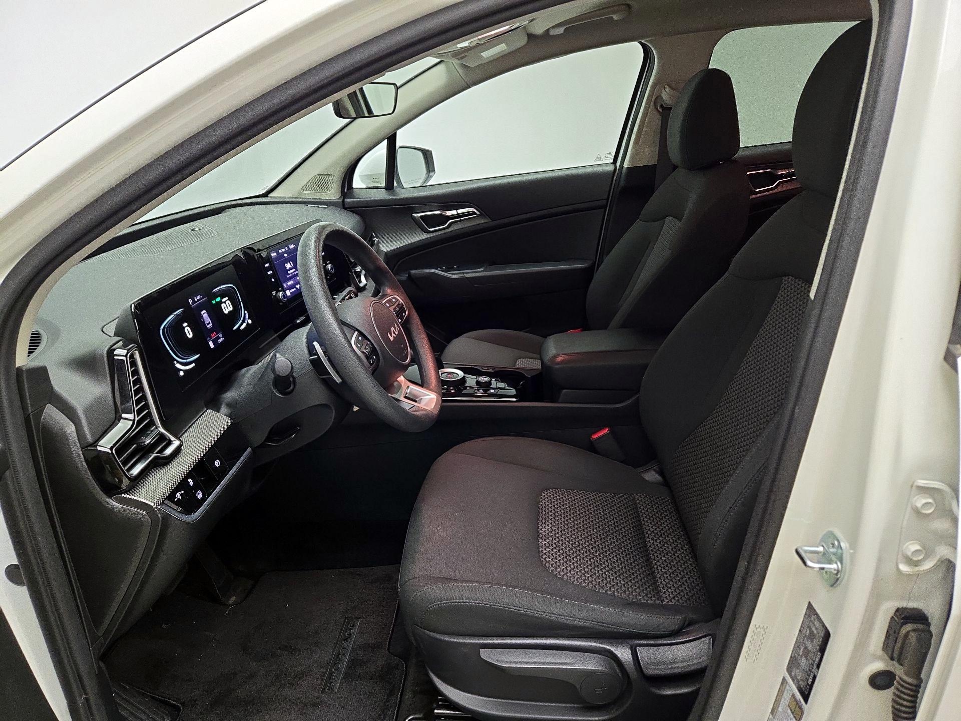 Thumbnail: 2023 Kia Sportage - 11