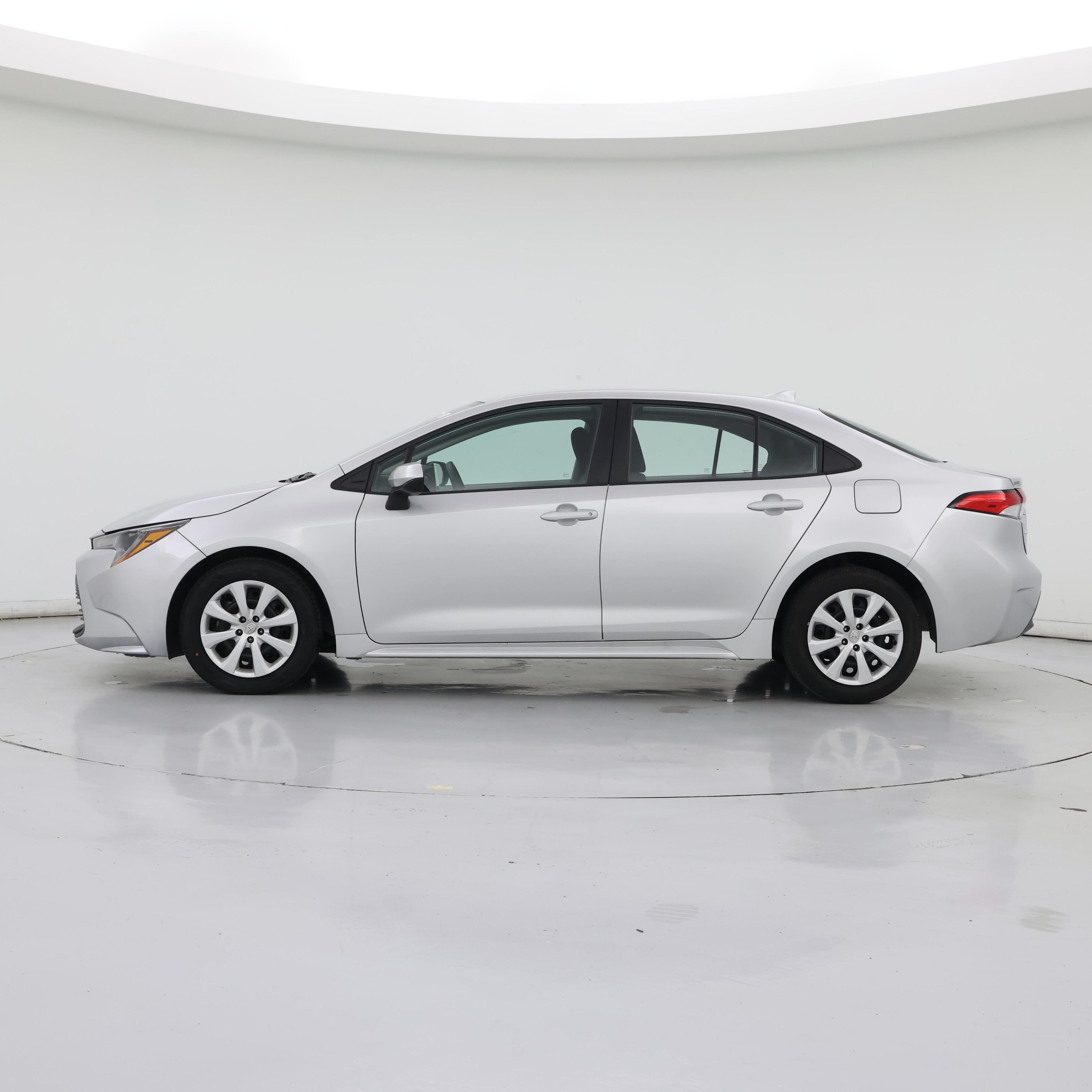 Thumbnail: 2024 Toyota Corolla - 3