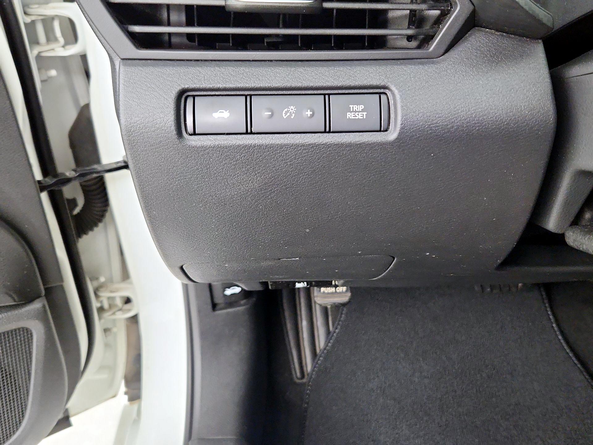 Thumbnail: 2021 Nissan Altima - 13