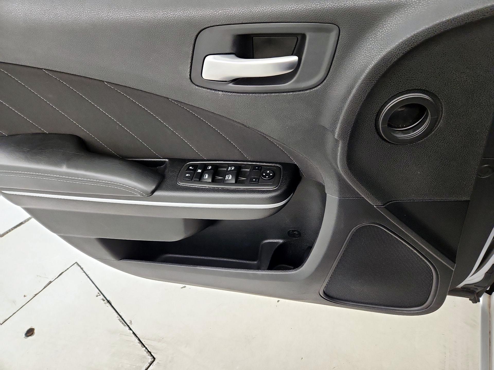 Thumbnail: 2022 Dodge Charger - 12