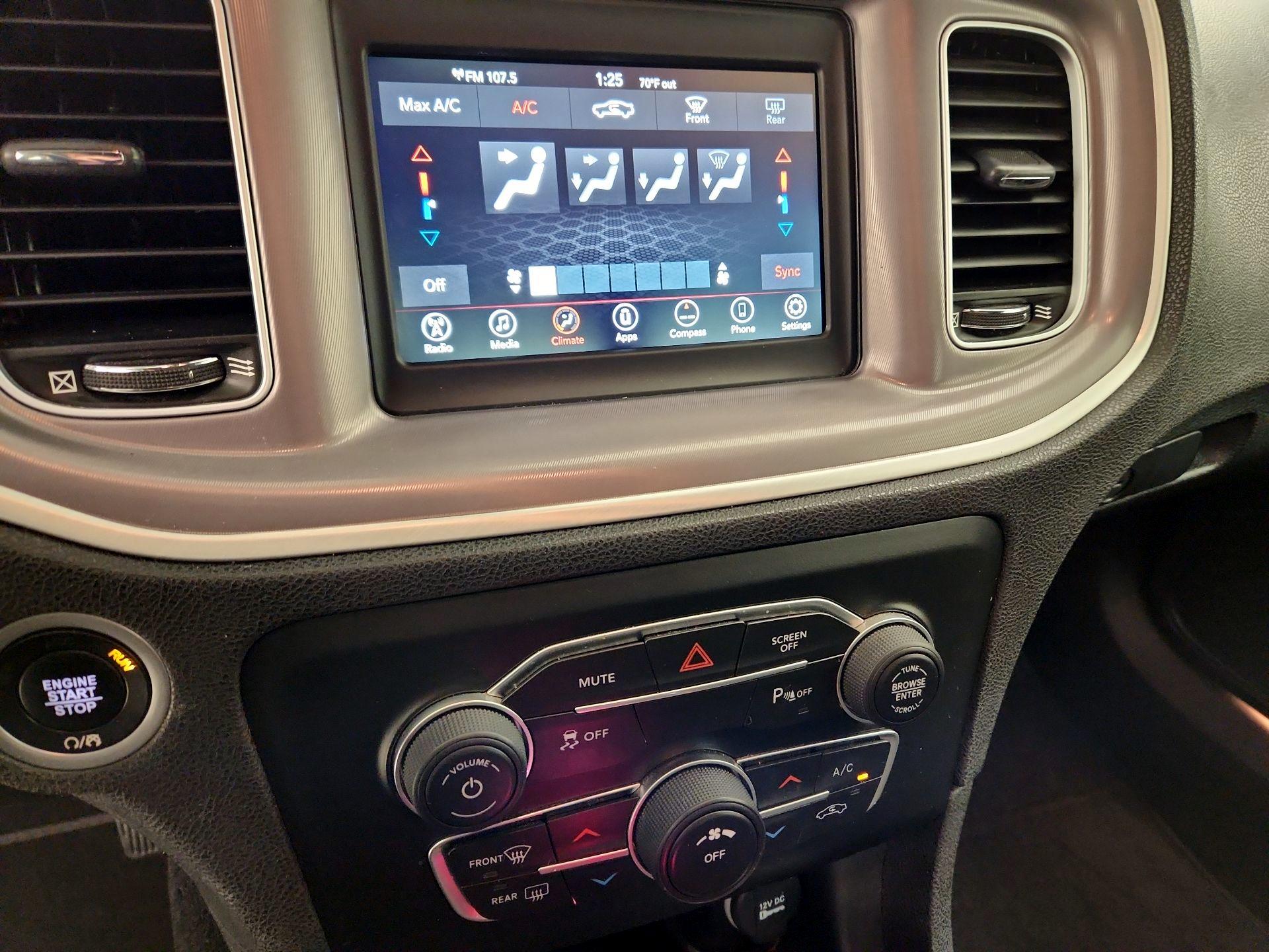 Thumbnail: 2022 Dodge Charger - 16