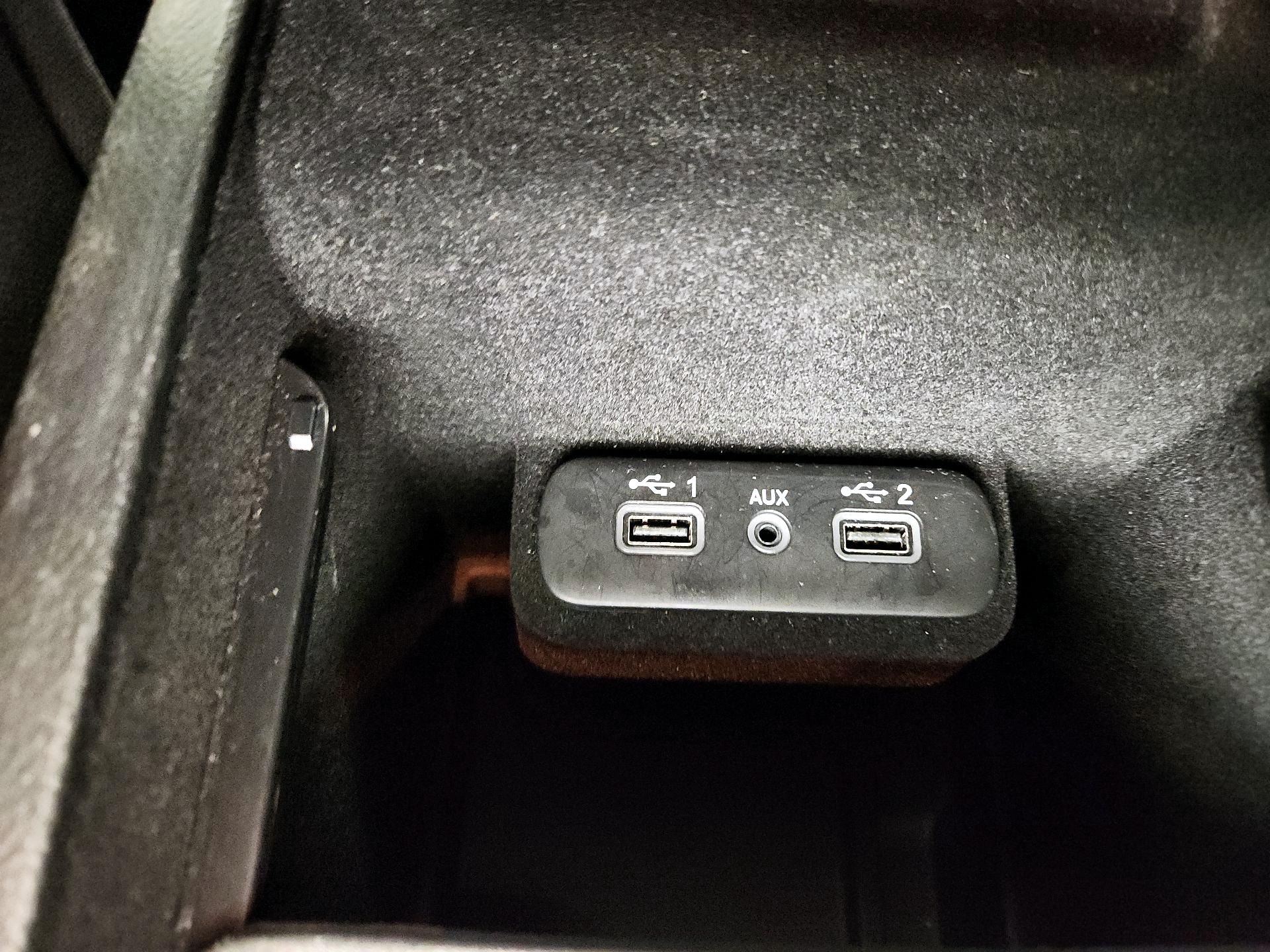 Thumbnail: 2022 Dodge Charger - 18